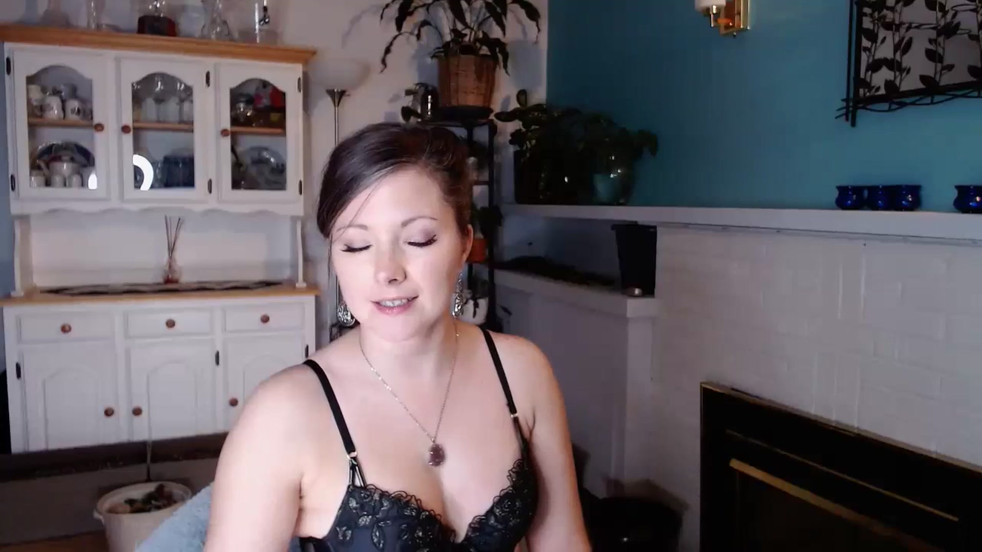 Gallery image thumbnail from KellyHeart's myfreecams stream on, 03/23/2024, 06:17 image 3 of 20