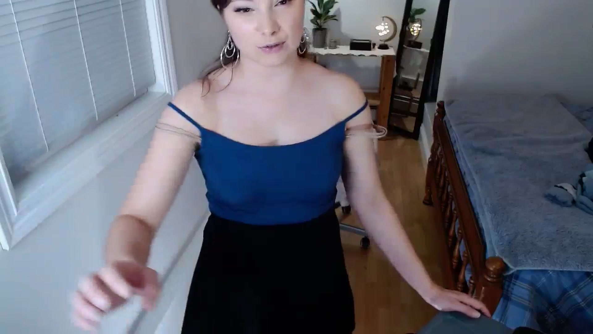 Gallery image thumbnail from KellyHeart's myfreecams stream on, 03/30/2024, 03:46 image 12 of 20