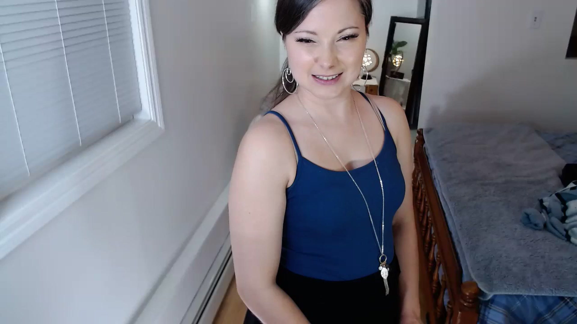 Gallery image thumbnail from KellyHeart's myfreecams stream on, 03/30/2024, 03:46 image 9 of 20