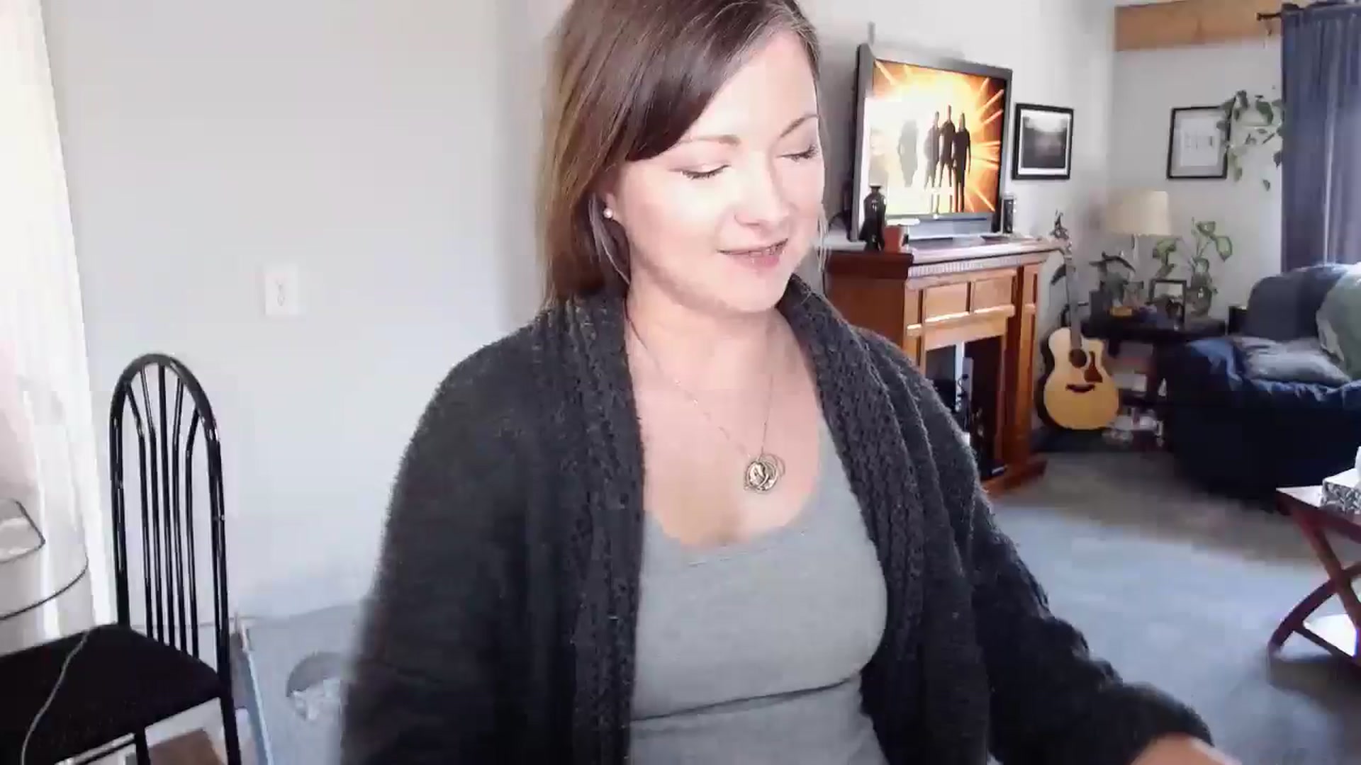 Gallery image thumbnail from KellyHeart's myfreecams stream on, 05/21/2024, 14:39 image 15 of 20