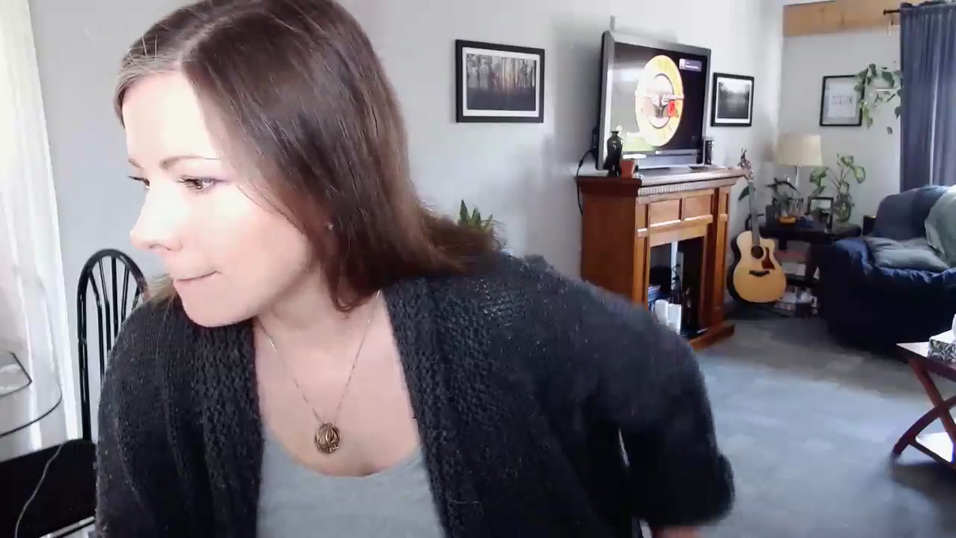 Gallery image thumbnail from KellyHeart's myfreecams stream on, 05/21/2024, 14:39 image 9 of 20