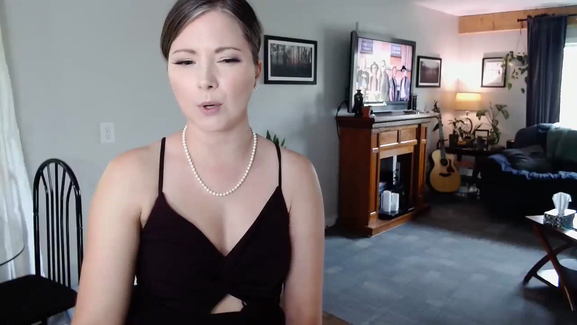 Gallery image thumbnail from KellyHeart's myfreecams stream on, 05/27/2024, 19:12 image 13 of 20