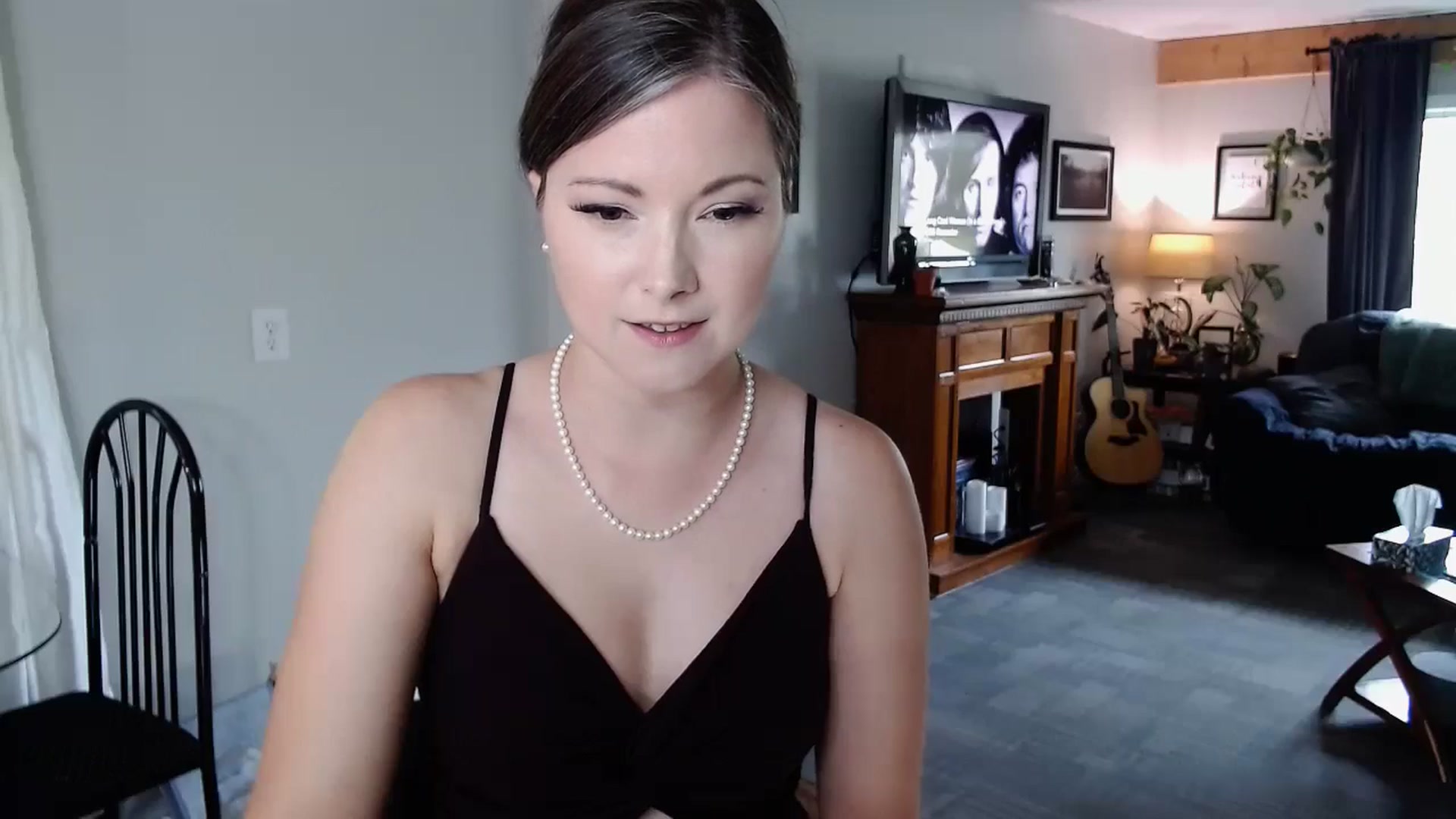 Gallery image thumbnail from KellyHeart's myfreecams stream on, 05/27/2024, 19:12 image 19 of 20