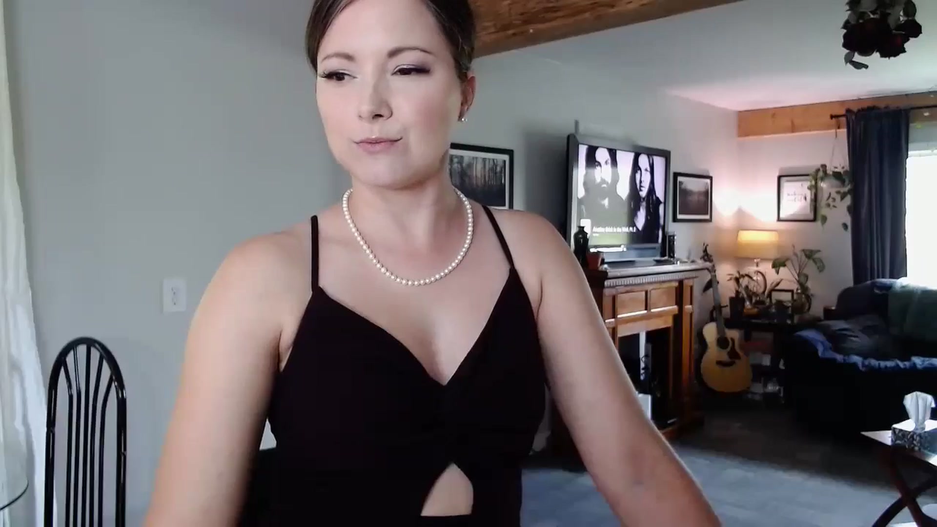 Gallery image thumbnail from KellyHeart's myfreecams stream on, 05/27/2024, 19:12 image 4 of 20