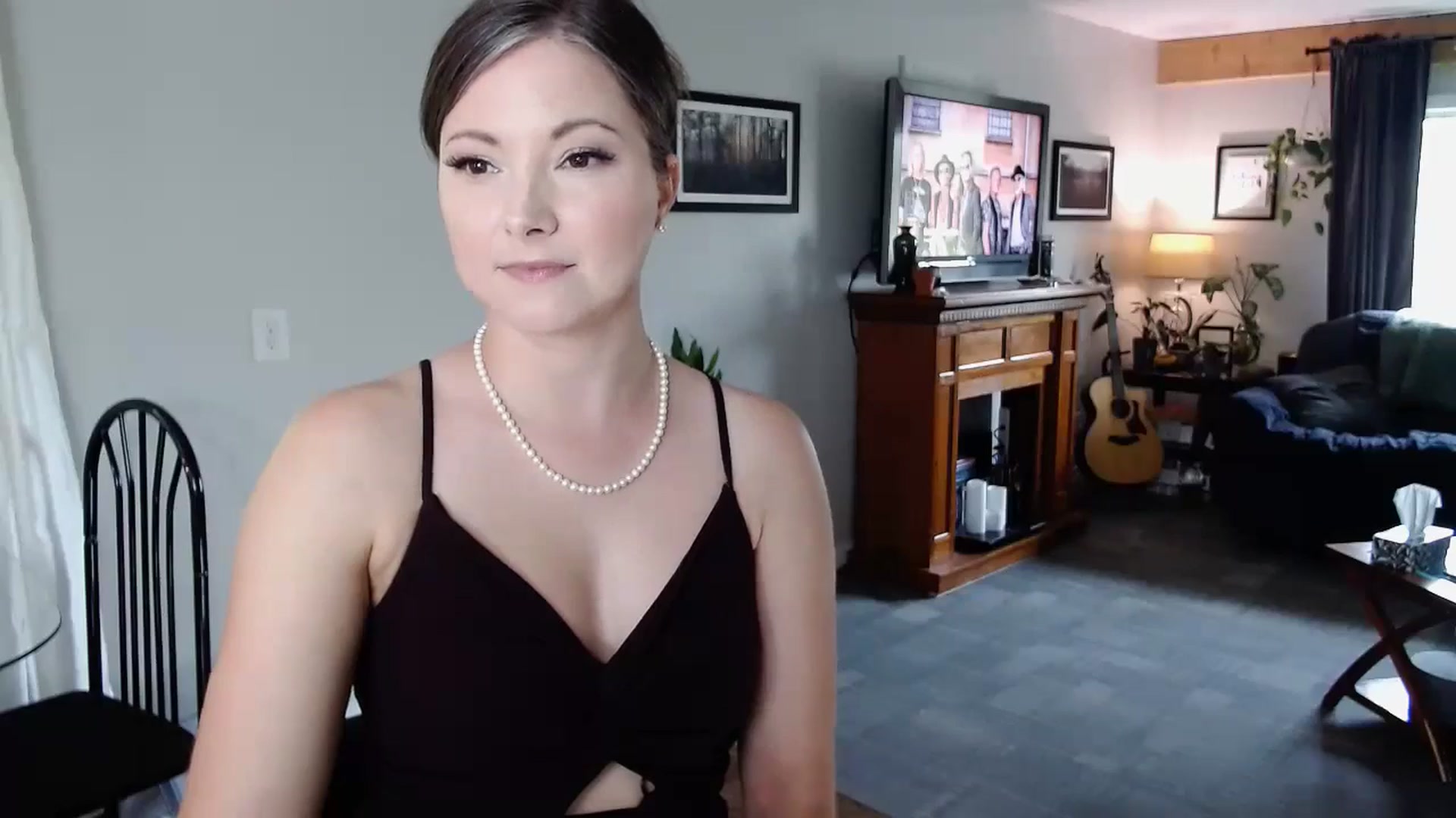 Gallery image thumbnail from KellyHeart's myfreecams stream on, 05/27/2024, 19:12 image 15 of 20