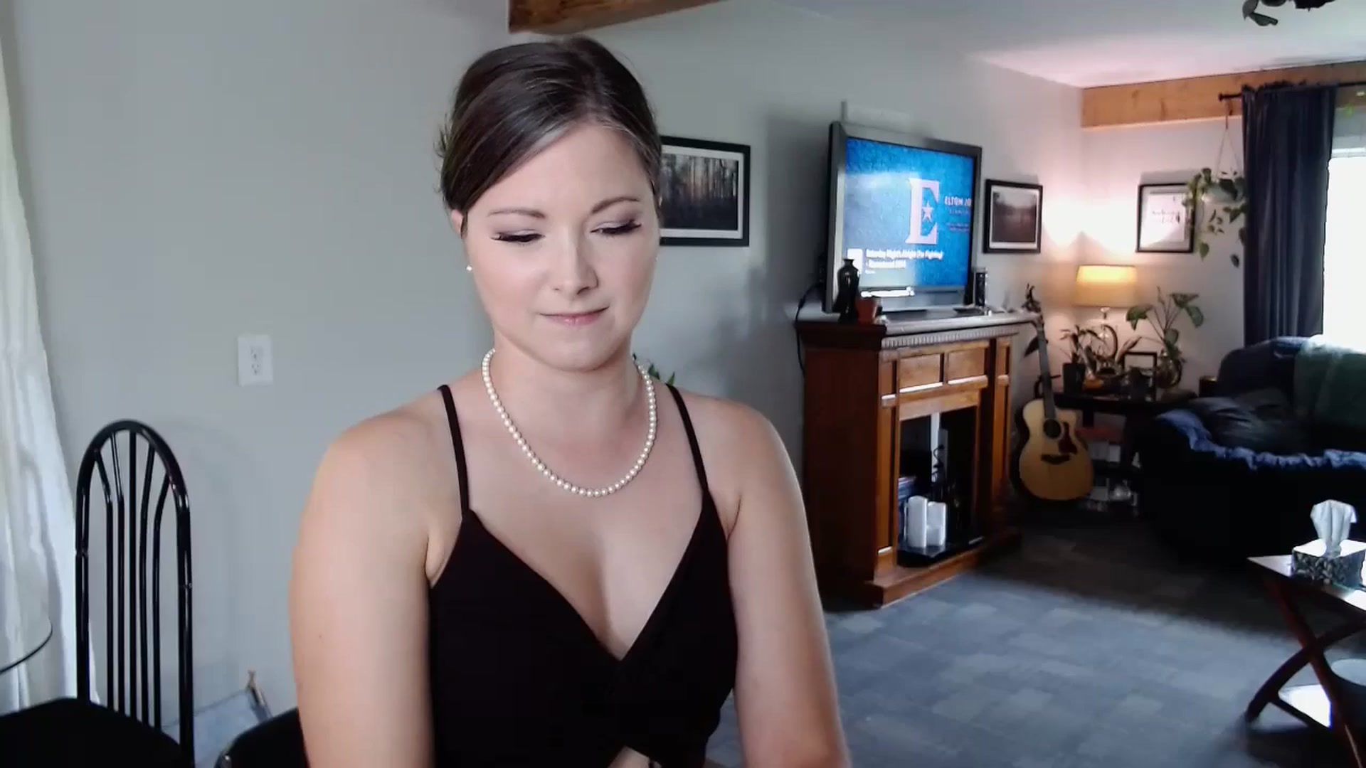 Gallery image thumbnail from KellyHeart's myfreecams stream on, 05/27/2024, 19:12 image 12 of 20