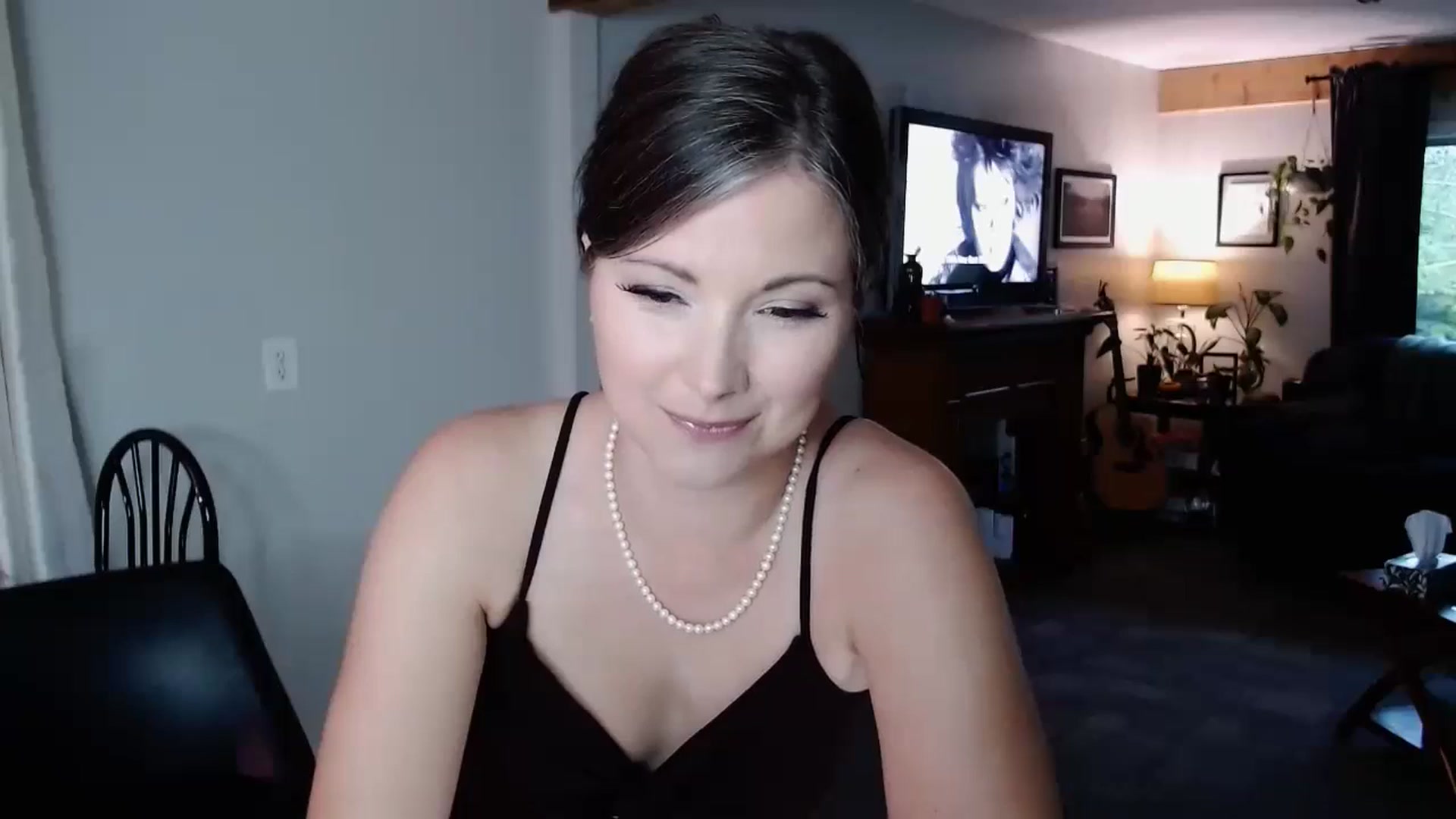 Gallery image thumbnail from KellyHeart's myfreecams stream on, 05/28/2024, 01:04 image 4 of 20