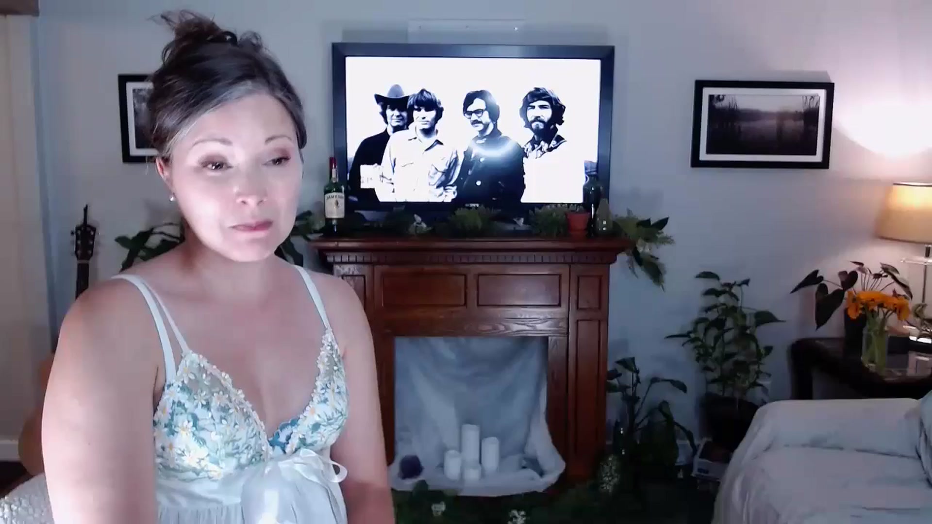 Gallery image thumbnail from KellyHeart's myfreecams stream on, 06/01/2024, 05:00 image 12 of 20