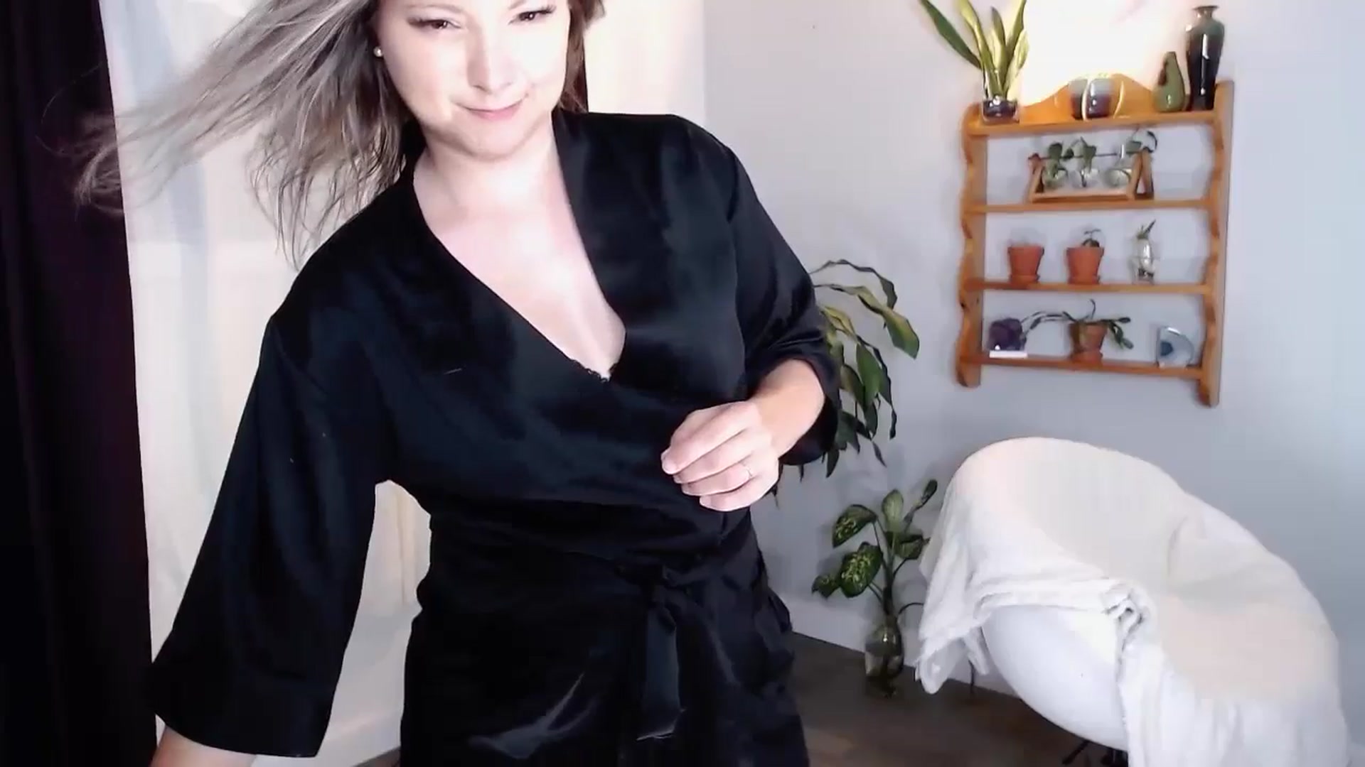 Gallery image thumbnail from KellyHeart's myfreecams stream on, 06/22/2024, 07:13 image 8 of 20