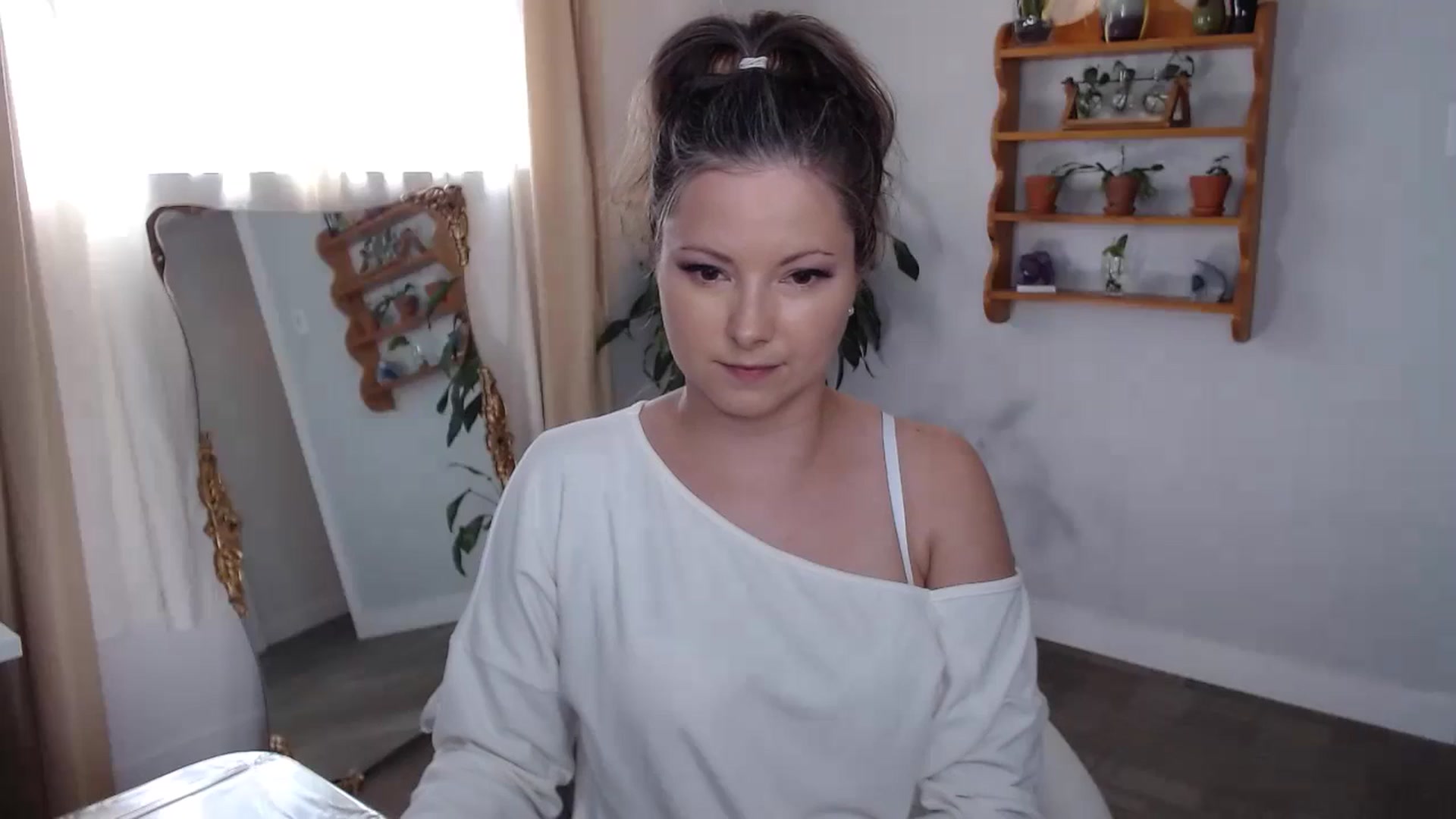Gallery image thumbnail from KellyHeart's myfreecams stream on, 06/28/2024, 19:17 image 4 of 20