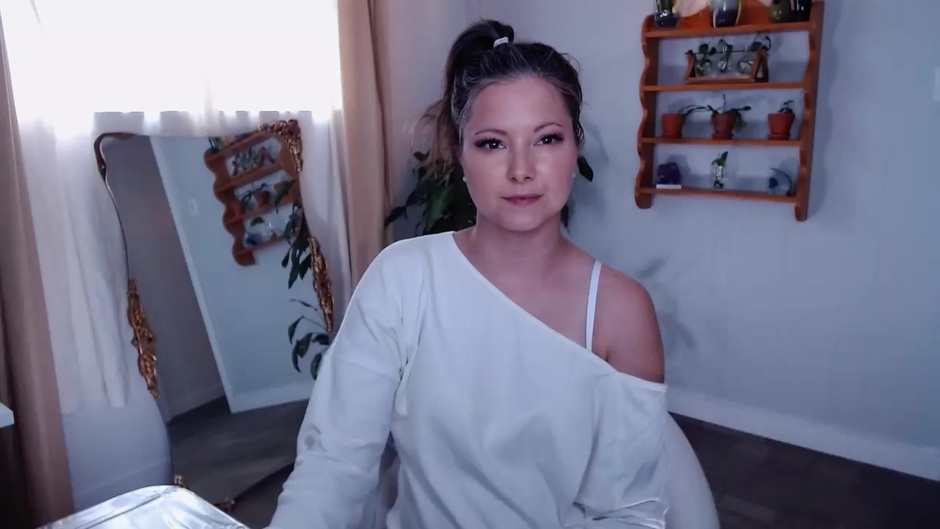 Gallery image thumbnail from KellyHeart's myfreecams stream on, 06/28/2024, 19:17 image 15 of 20