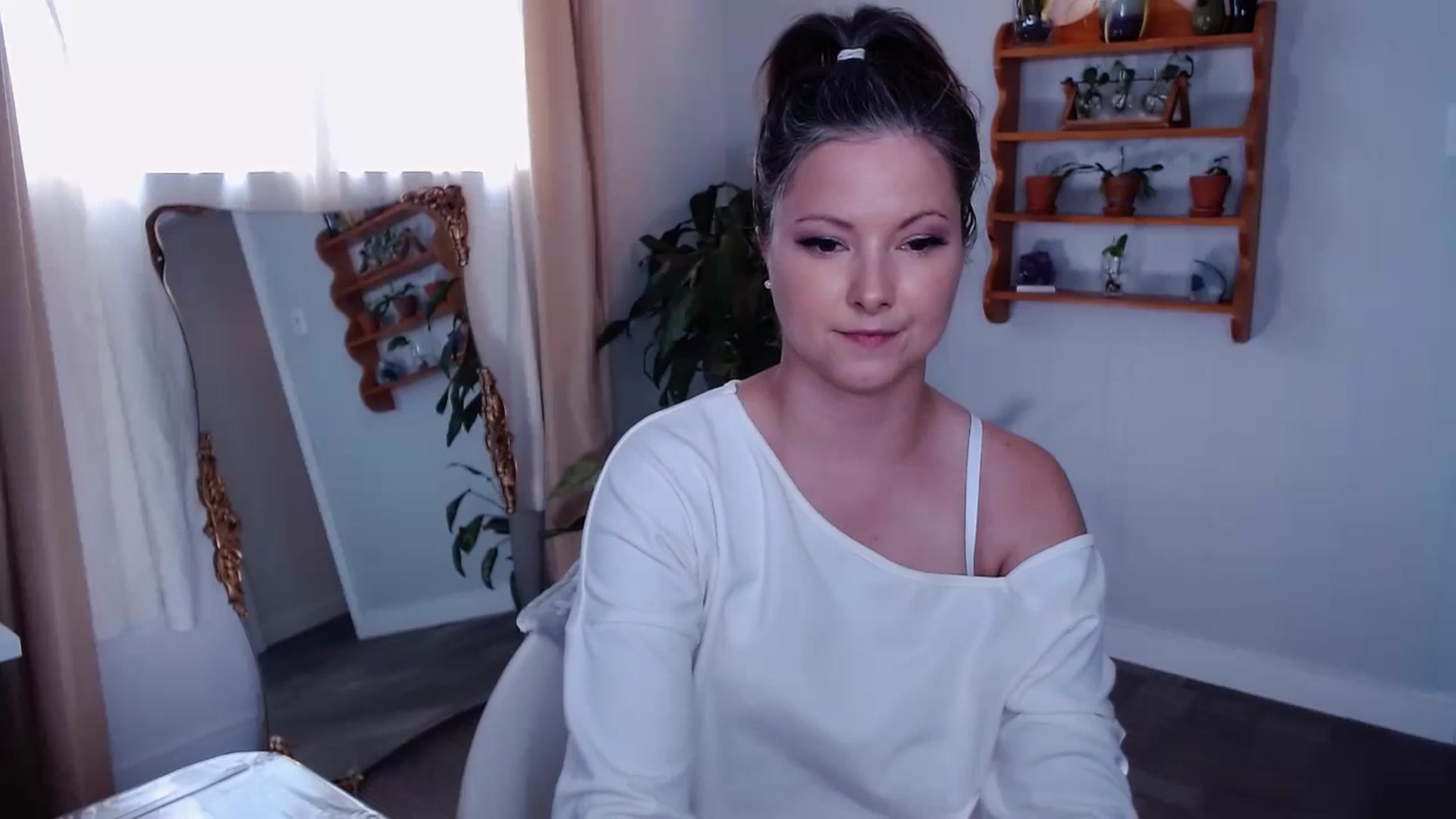 Gallery image thumbnail from KellyHeart's myfreecams stream on, 06/28/2024, 19:17 image 18 of 20