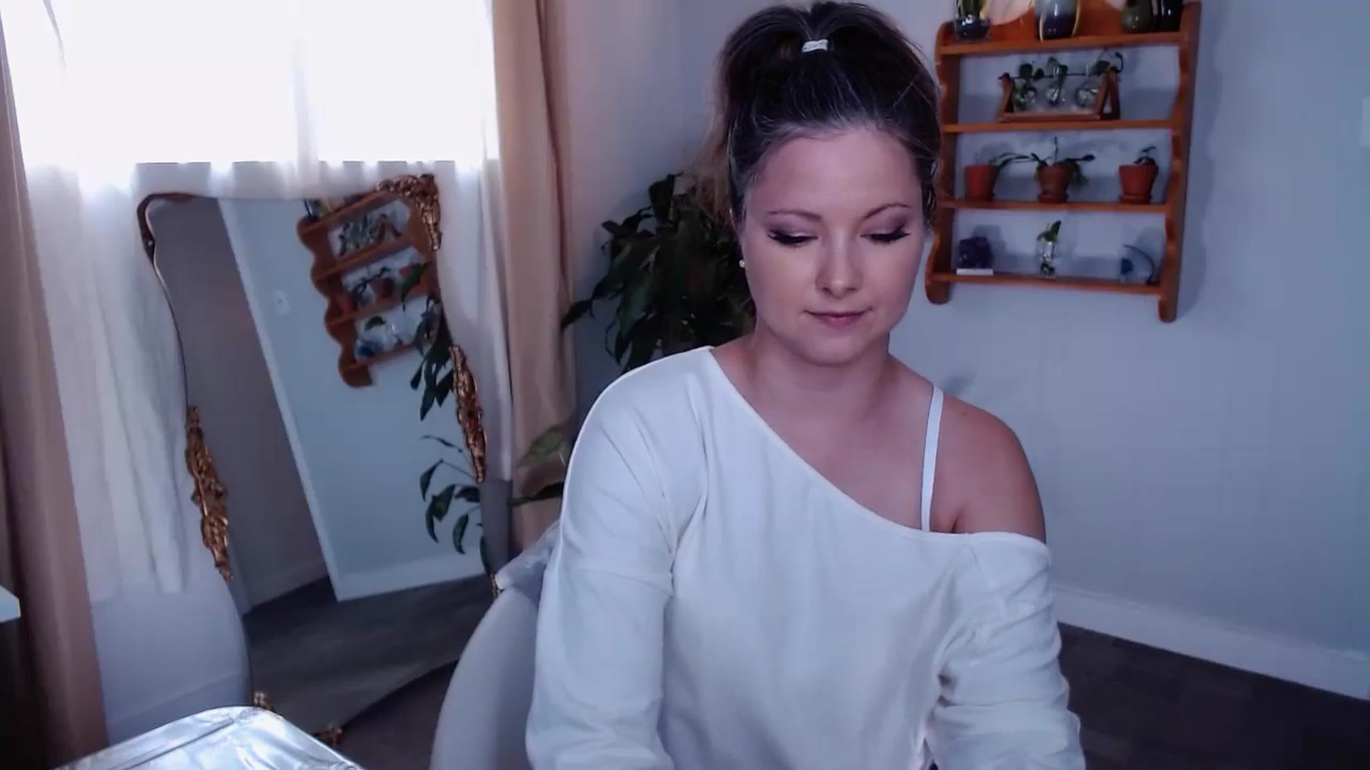Gallery image thumbnail from KellyHeart's myfreecams stream on, 06/28/2024, 19:17 image 13 of 20