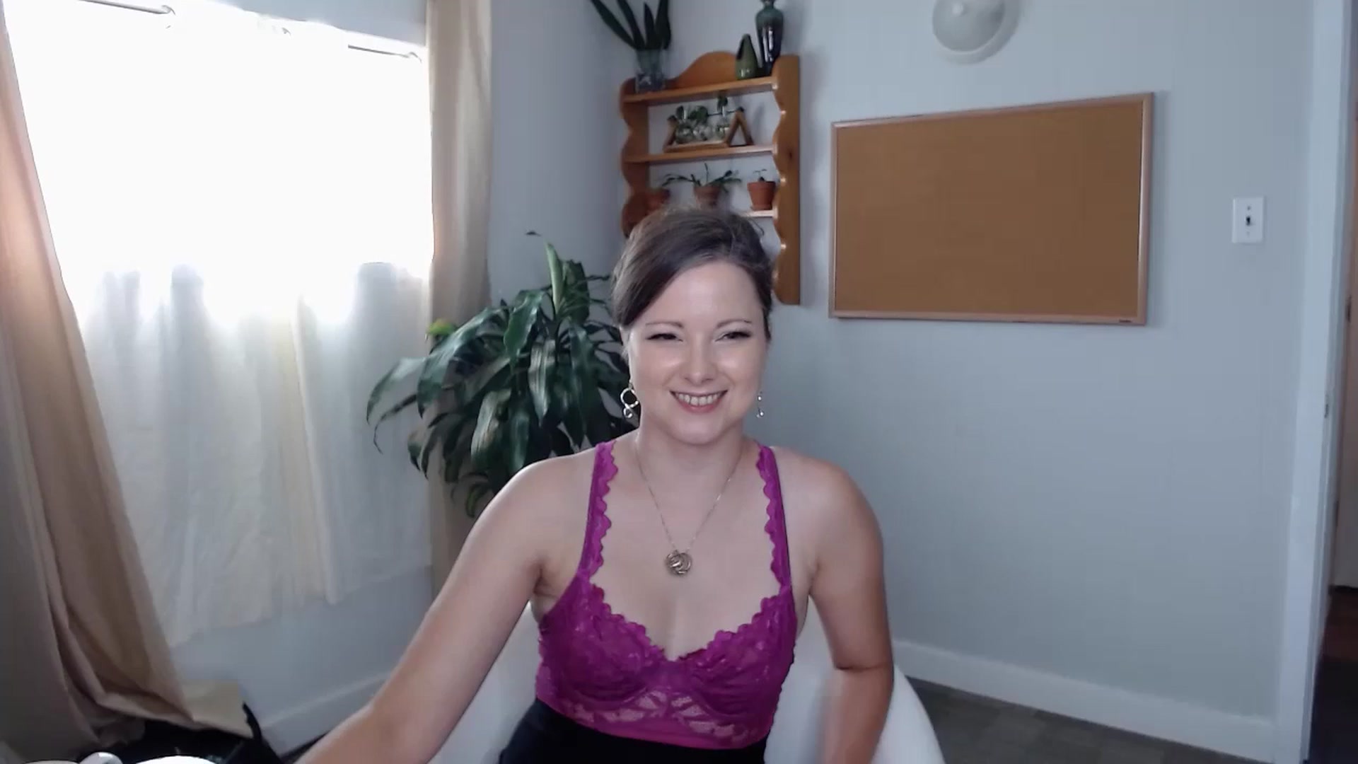 Gallery image thumbnail from KellyHeart's myfreecams stream on, 07/15/2024, 19:15 image 12 of 20