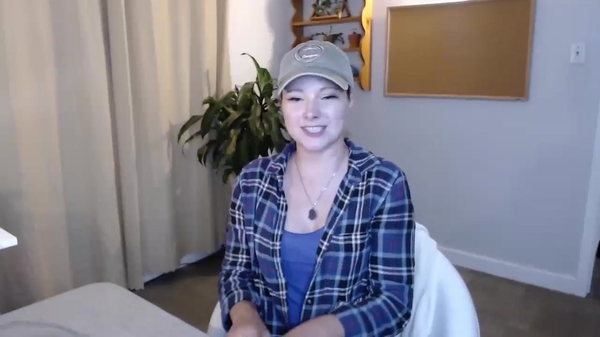 Gallery image thumbnail from KellyHeart's myfreecams stream on, 07/20/2024, 04:41 image 7 of 20
