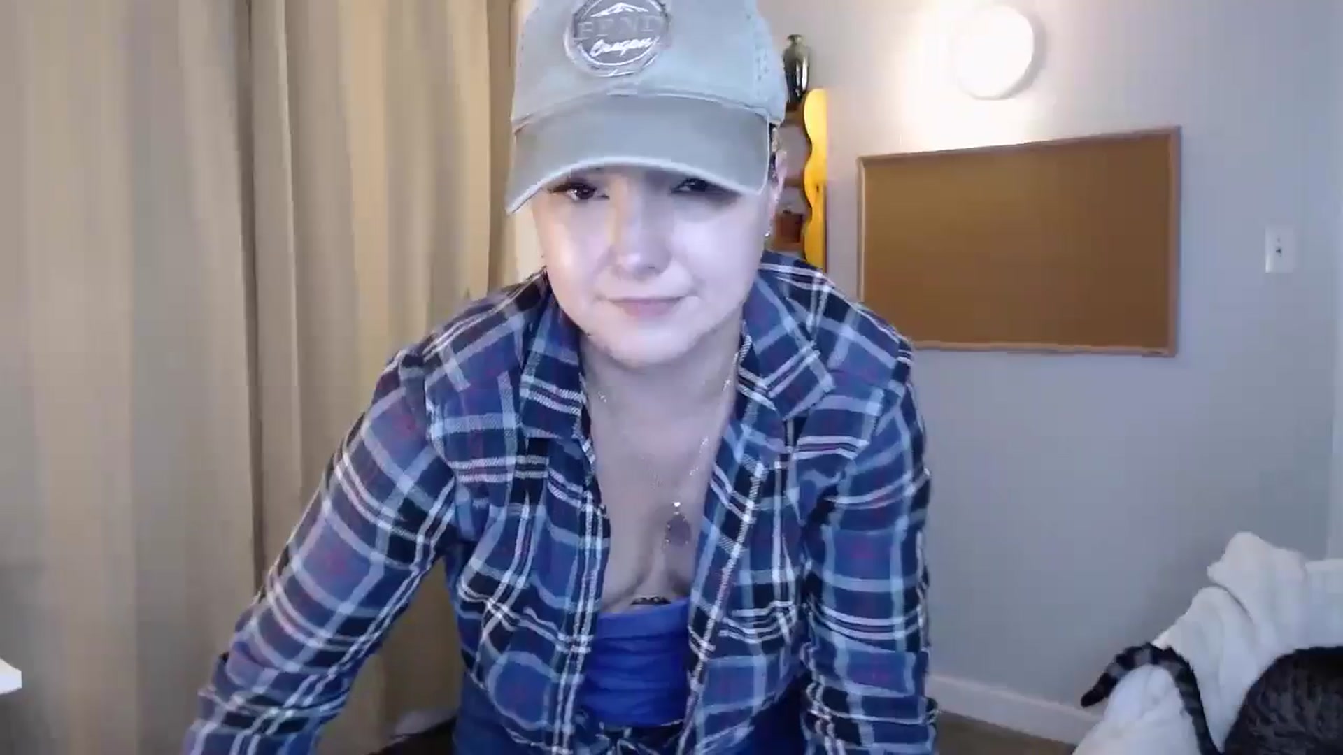 Gallery image thumbnail from KellyHeart's myfreecams stream on, 07/20/2024, 04:41 image 12 of 20