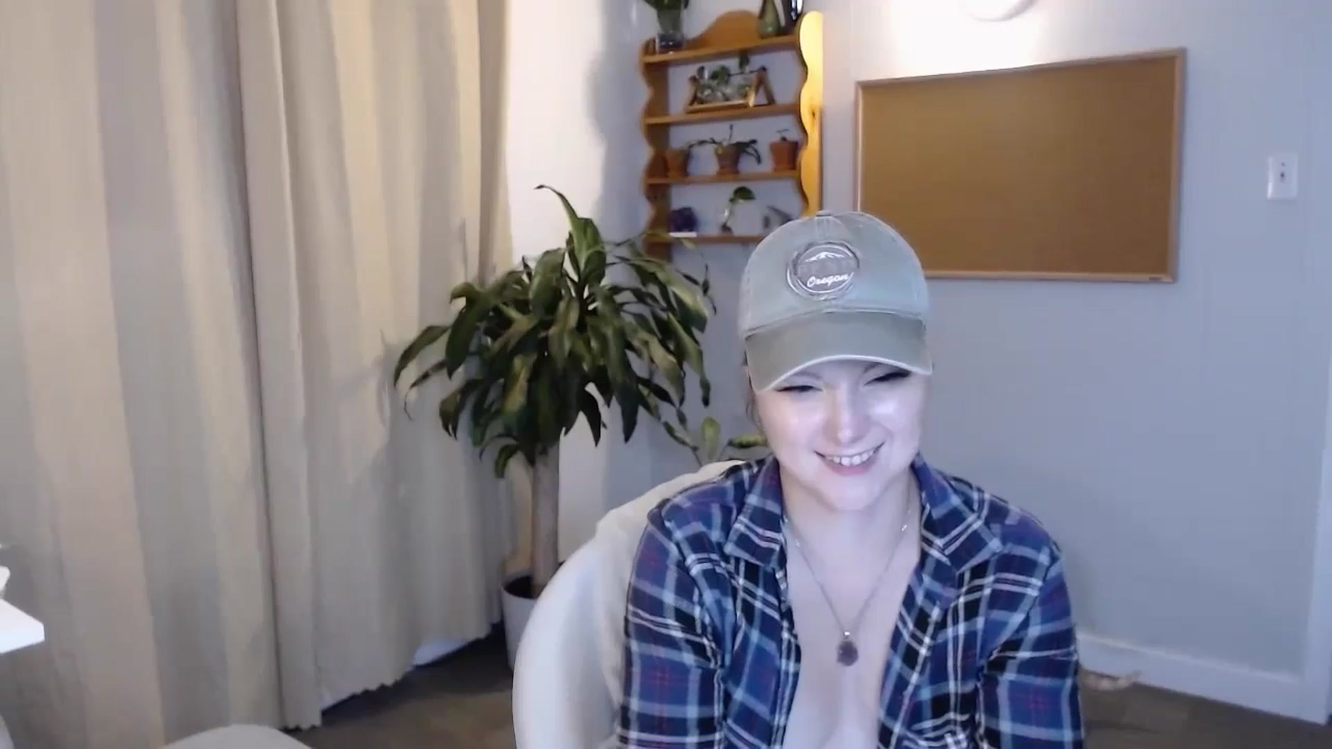 Gallery image thumbnail from KellyHeart's myfreecams stream on, 07/20/2024, 07:35 image 19 of 20