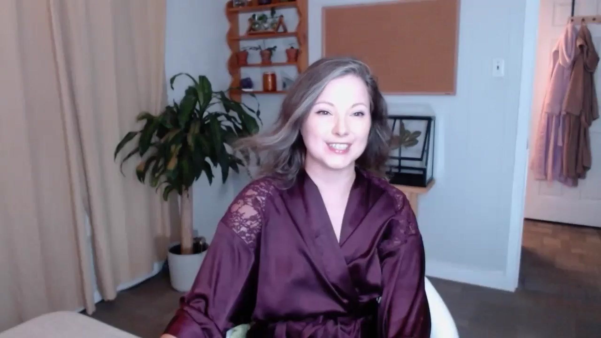 Gallery image thumbnail from KellyHeart's myfreecams stream on, 08/03/2024, 03:07 image 1 of 20