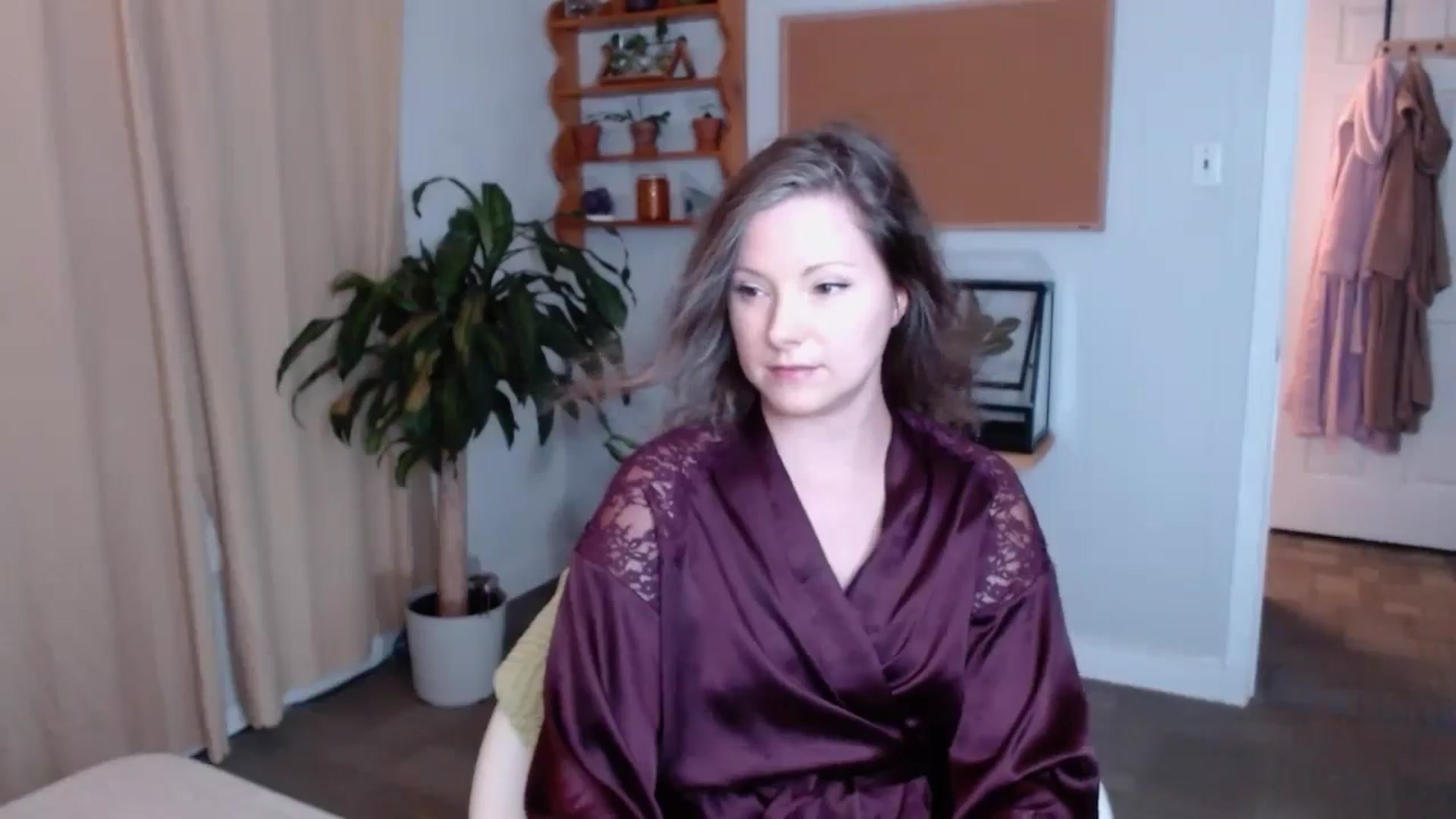Gallery image thumbnail from KellyHeart's myfreecams stream on, 08/03/2024, 03:07 image 2 of 20