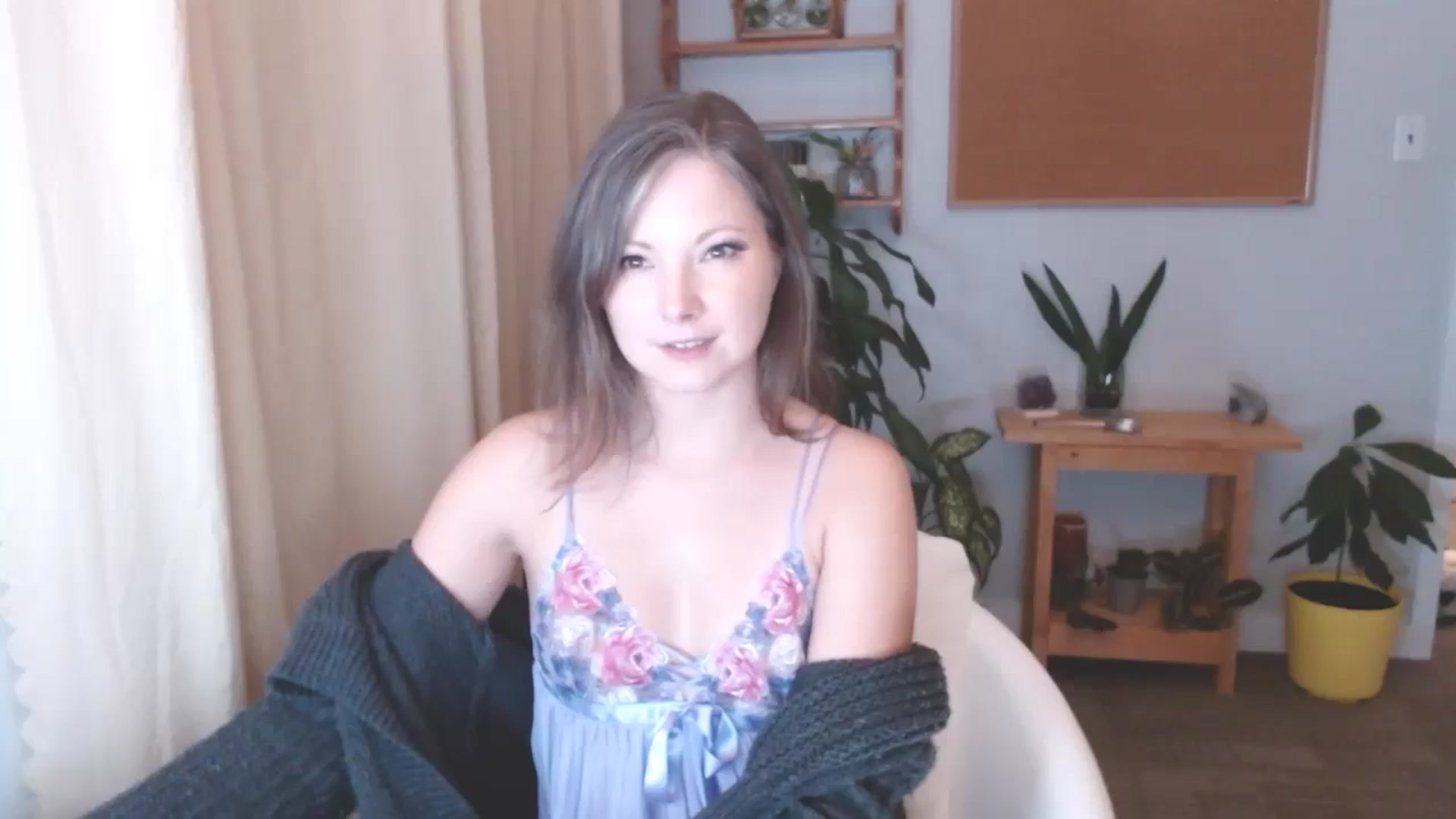 Gallery image thumbnail from KellyHeart's myfreecams stream on, 10/26/2024, 06:41 image 2 of 20