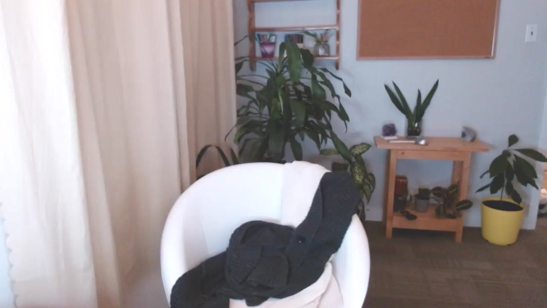 Gallery image thumbnail from KellyHeart's myfreecams stream on, 10/26/2024, 06:41 image 6 of 20