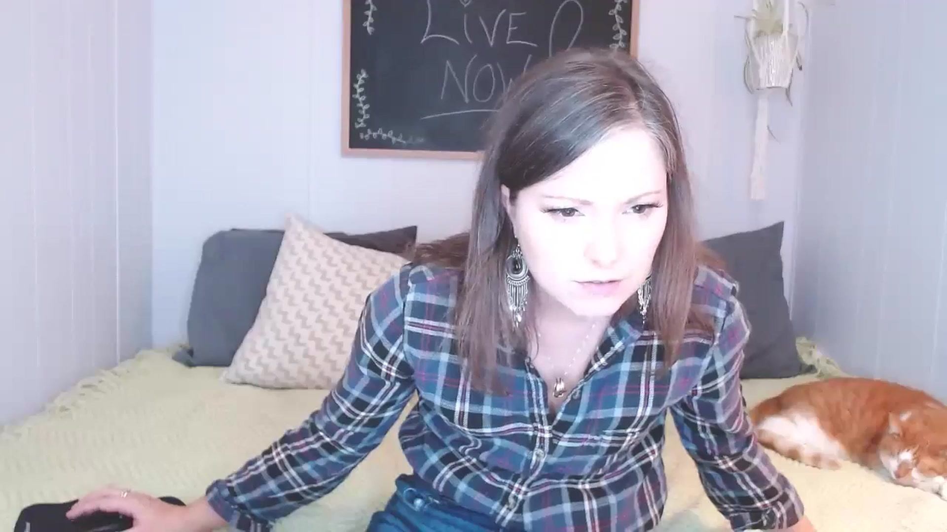 Gallery image thumbnail from KellyHeart's myfreecams stream on, 11/12/2024, 16:17 image 20 of 20