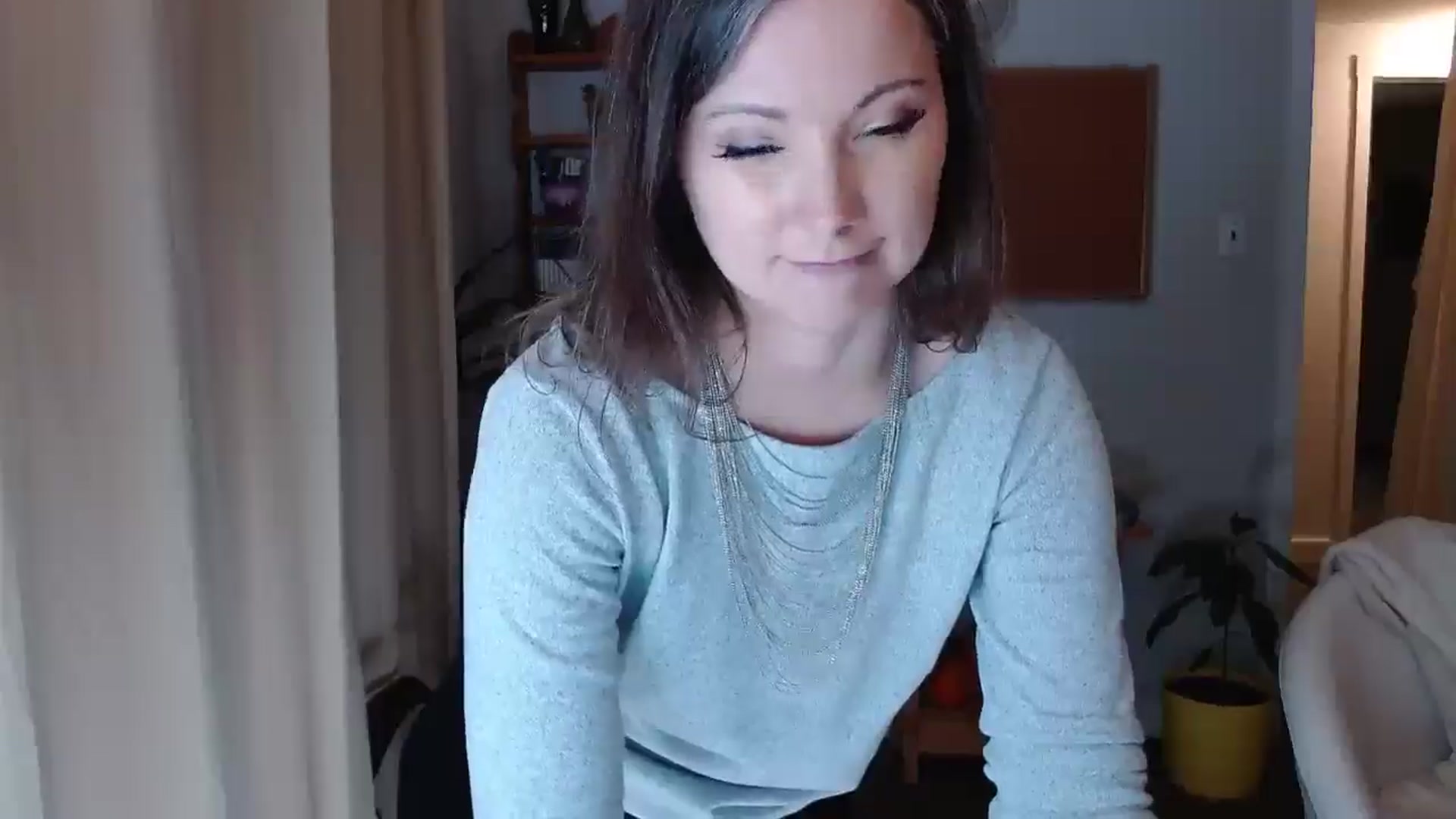 Gallery image thumbnail from KellyHeart's myfreecams stream on, 11/30/2024, 06:38 image 2 of 20