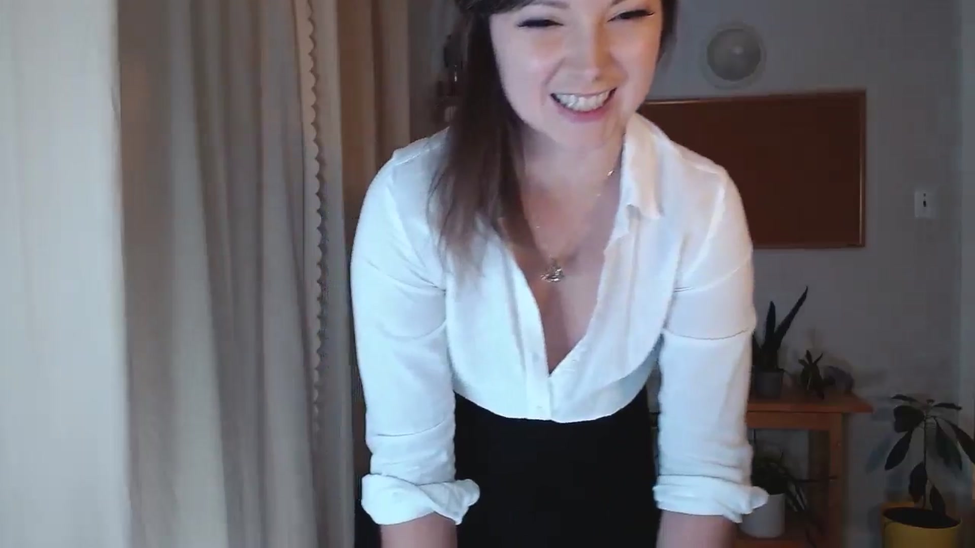 Gallery image thumbnail from KellyHeart's myfreecams stream on, 01/18/2025, 08:04 image 13 of 20