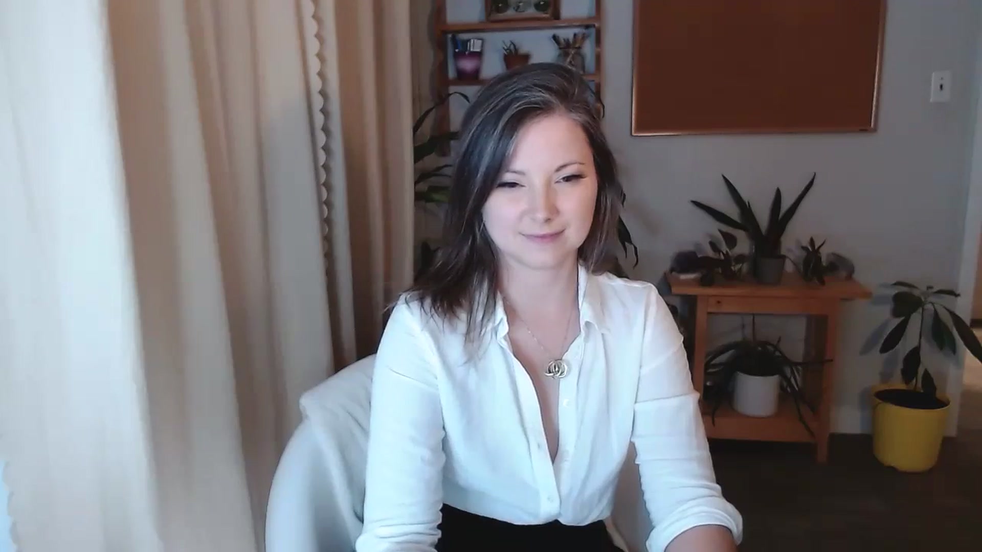 Gallery image thumbnail from KellyHeart's myfreecams stream on, 01/18/2025, 08:04 image 12 of 20