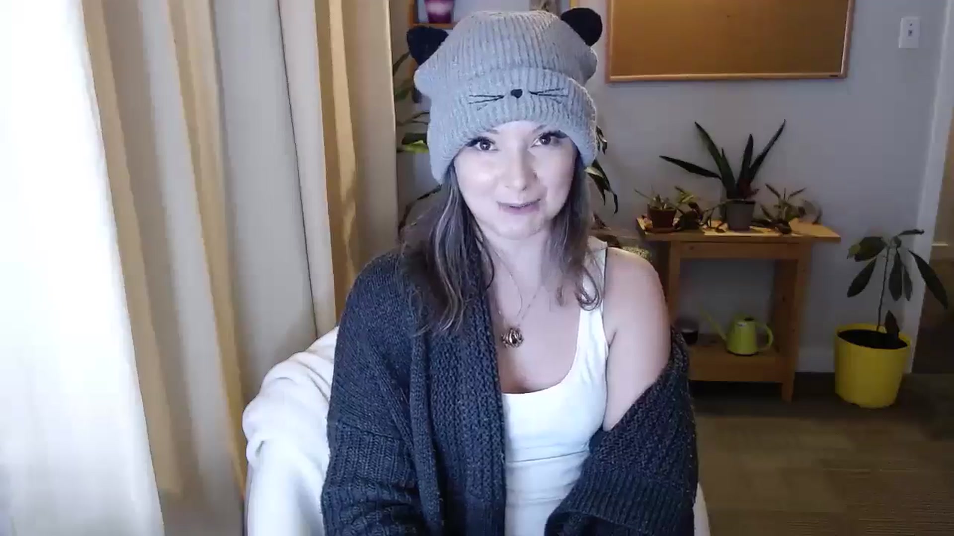 Gallery image thumbnail from KellyHeart's myfreecams stream on, 01/25/2025, 03:25 image 8 of 20