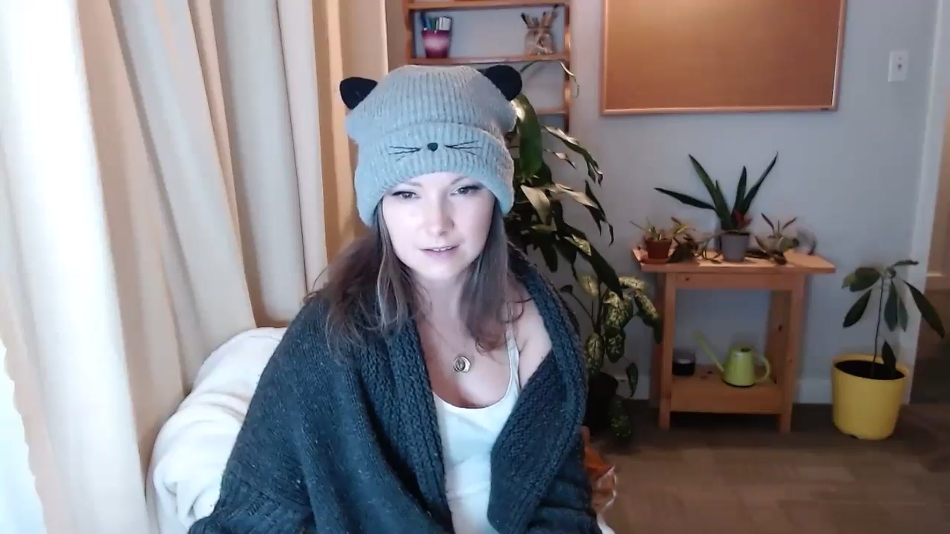 Gallery image thumbnail from KellyHeart's myfreecams stream on, 01/25/2025, 03:25 image 14 of 20