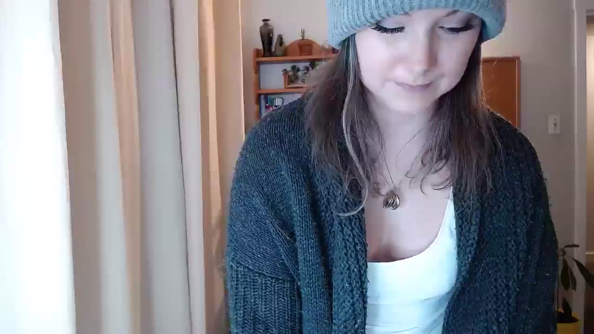 Gallery image thumbnail from KellyHeart's myfreecams stream on, 01/25/2025, 03:25 image 20 of 20