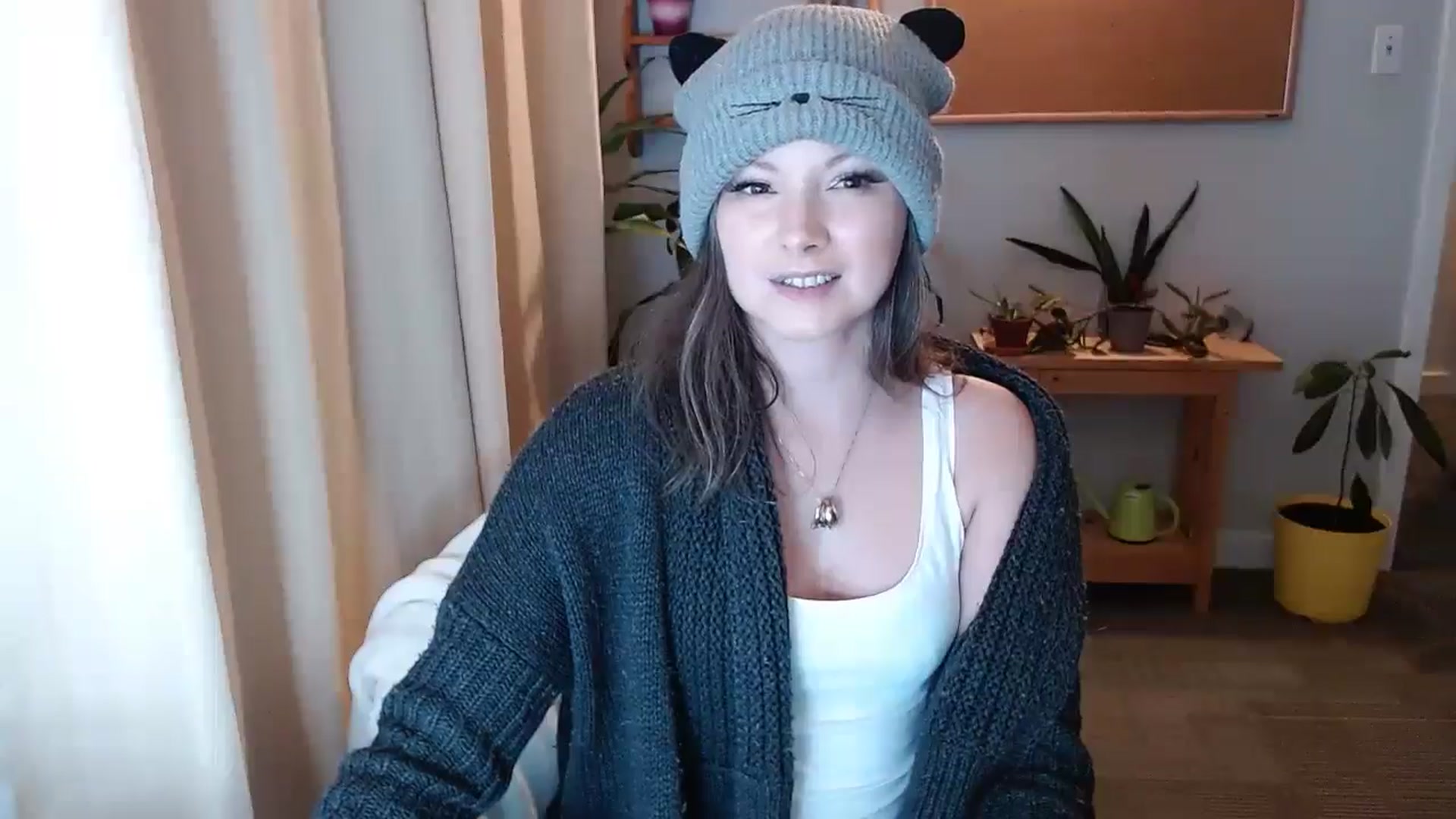 Gallery image thumbnail from KellyHeart's myfreecams stream on, 01/25/2025, 03:25 image 6 of 20