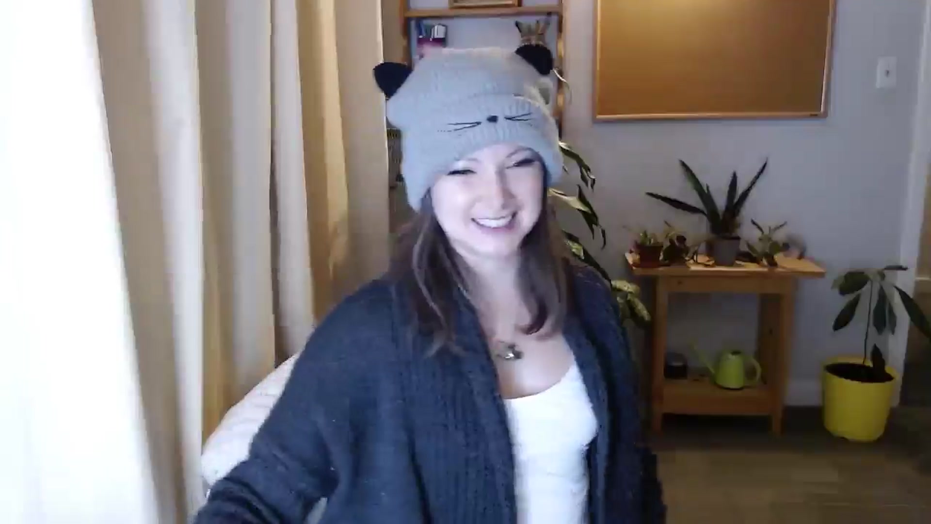 Gallery image thumbnail from KellyHeart's myfreecams stream on, 01/25/2025, 06:25 image 11 of 20