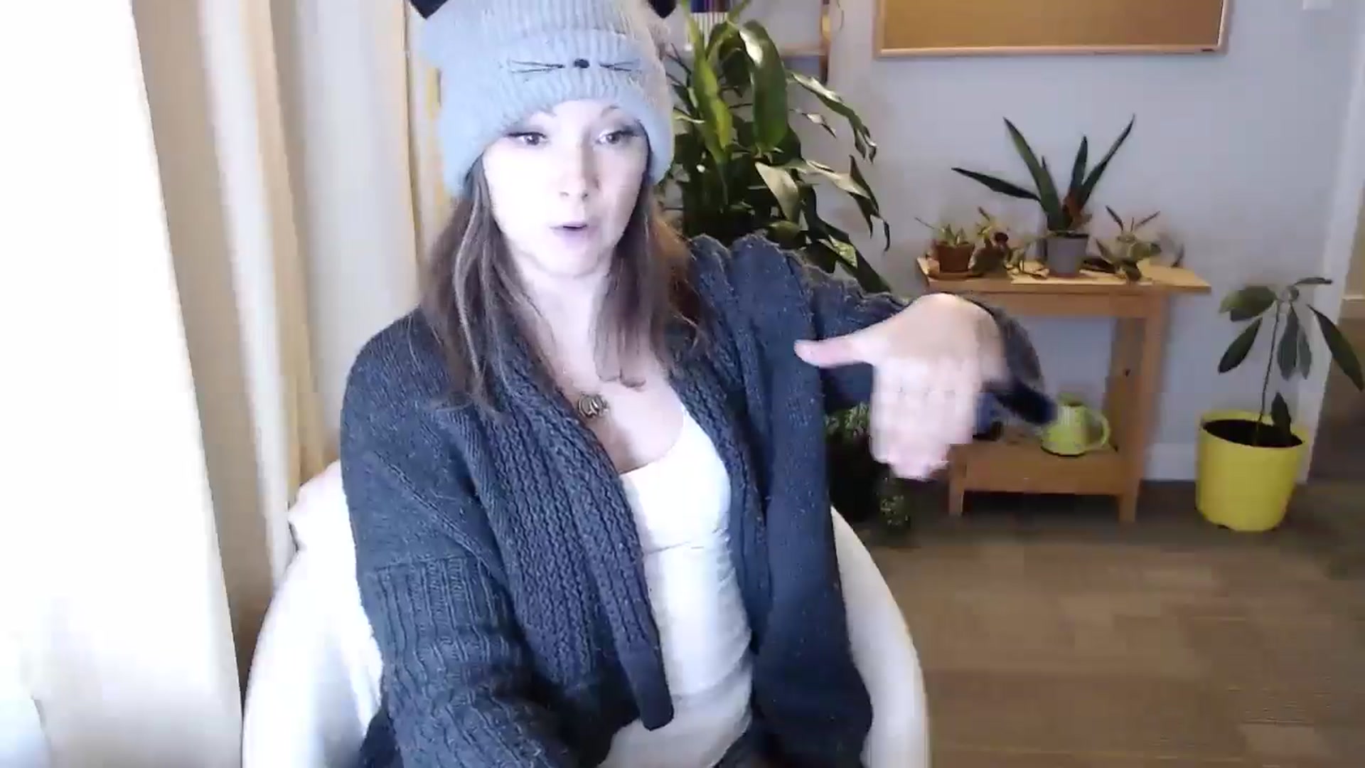 Gallery image thumbnail from KellyHeart's myfreecams stream on, 01/25/2025, 06:25 image 7 of 20