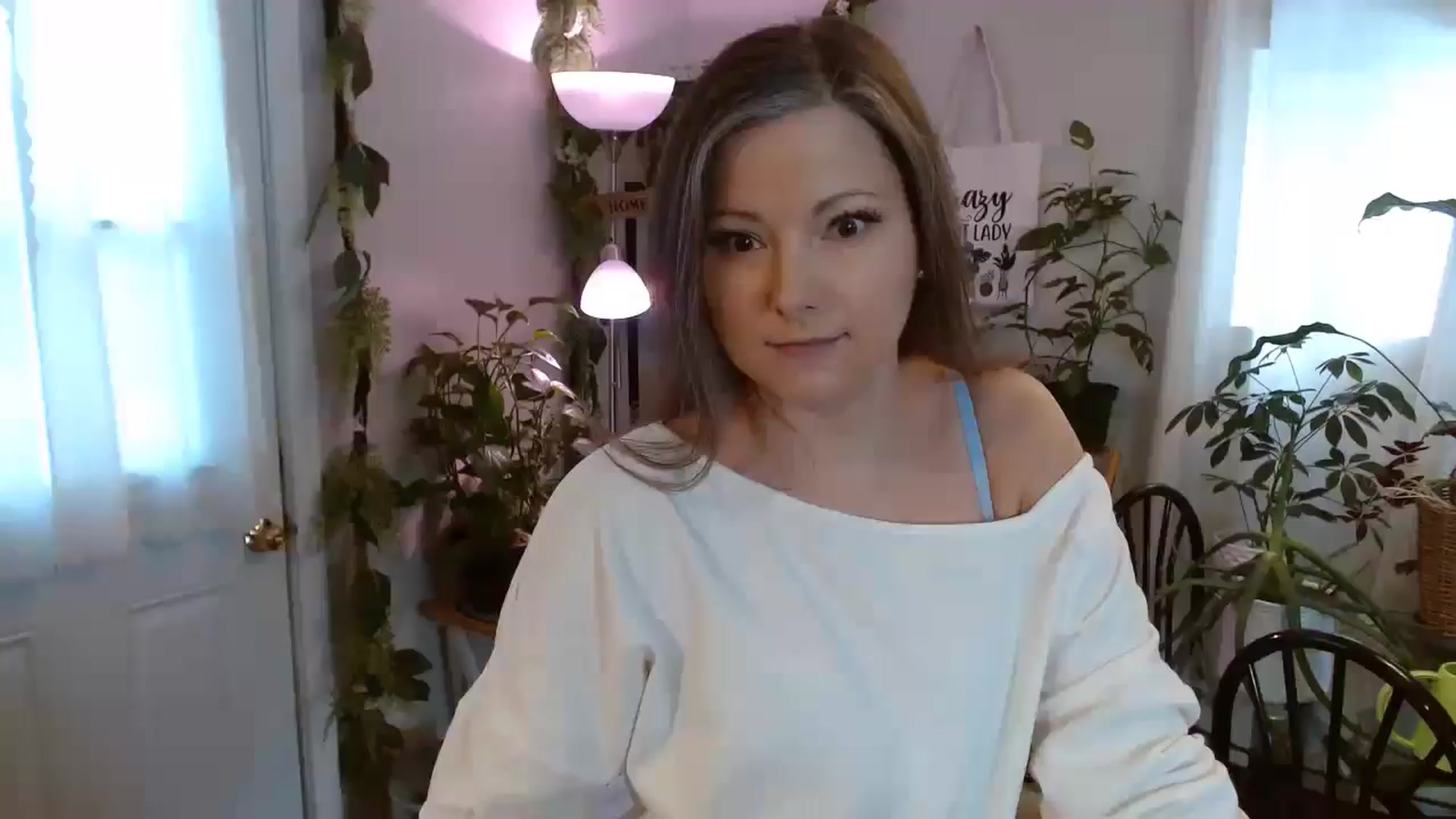 Gallery image thumbnail from KellyHeart's myfreecams stream on, 02/22/2025, 17:07 image 2 of 20