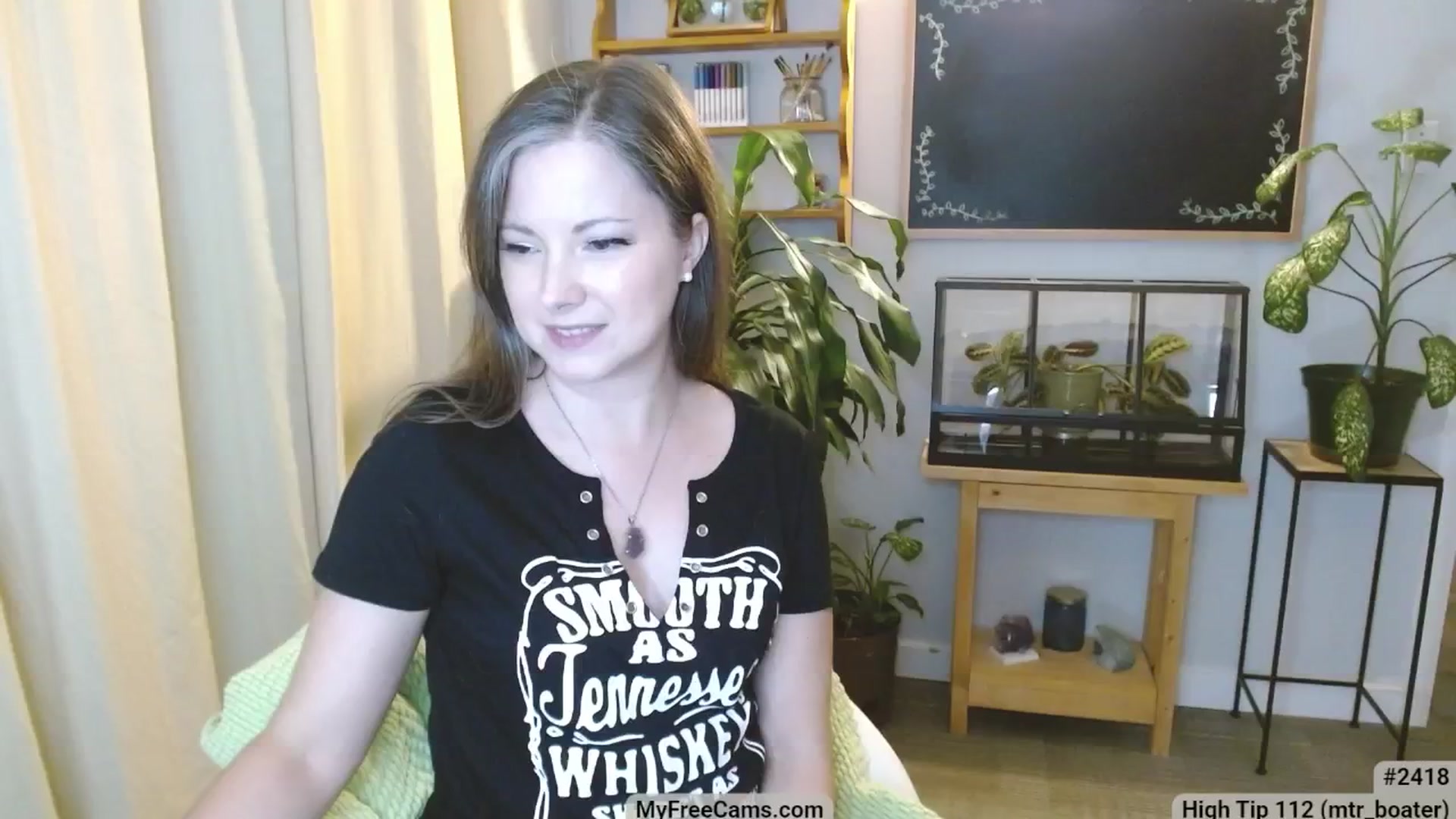Gallery image thumbnail from KellyHeart's myfreecams stream on, 03/08/2025, 24:38 image 17 of 20