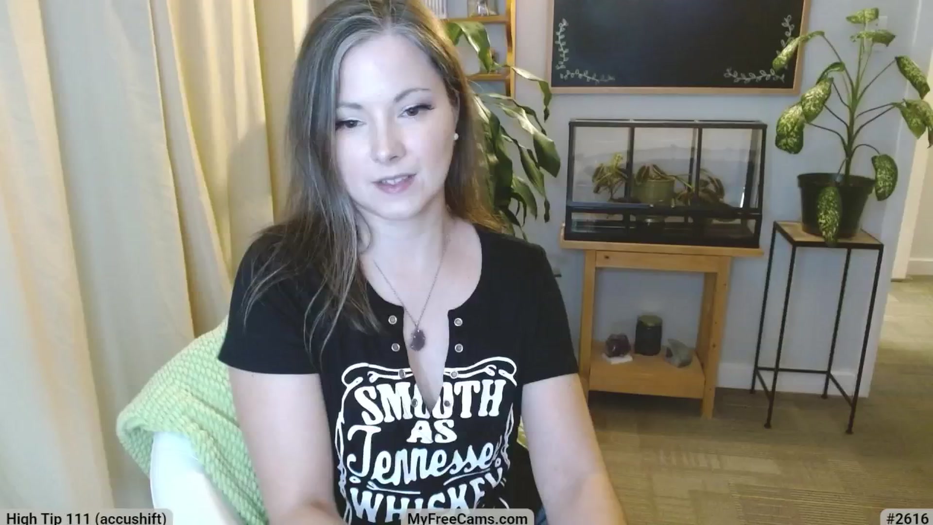 Gallery image thumbnail from KellyHeart's myfreecams stream on, 03/08/2025, 24:38 image 4 of 20