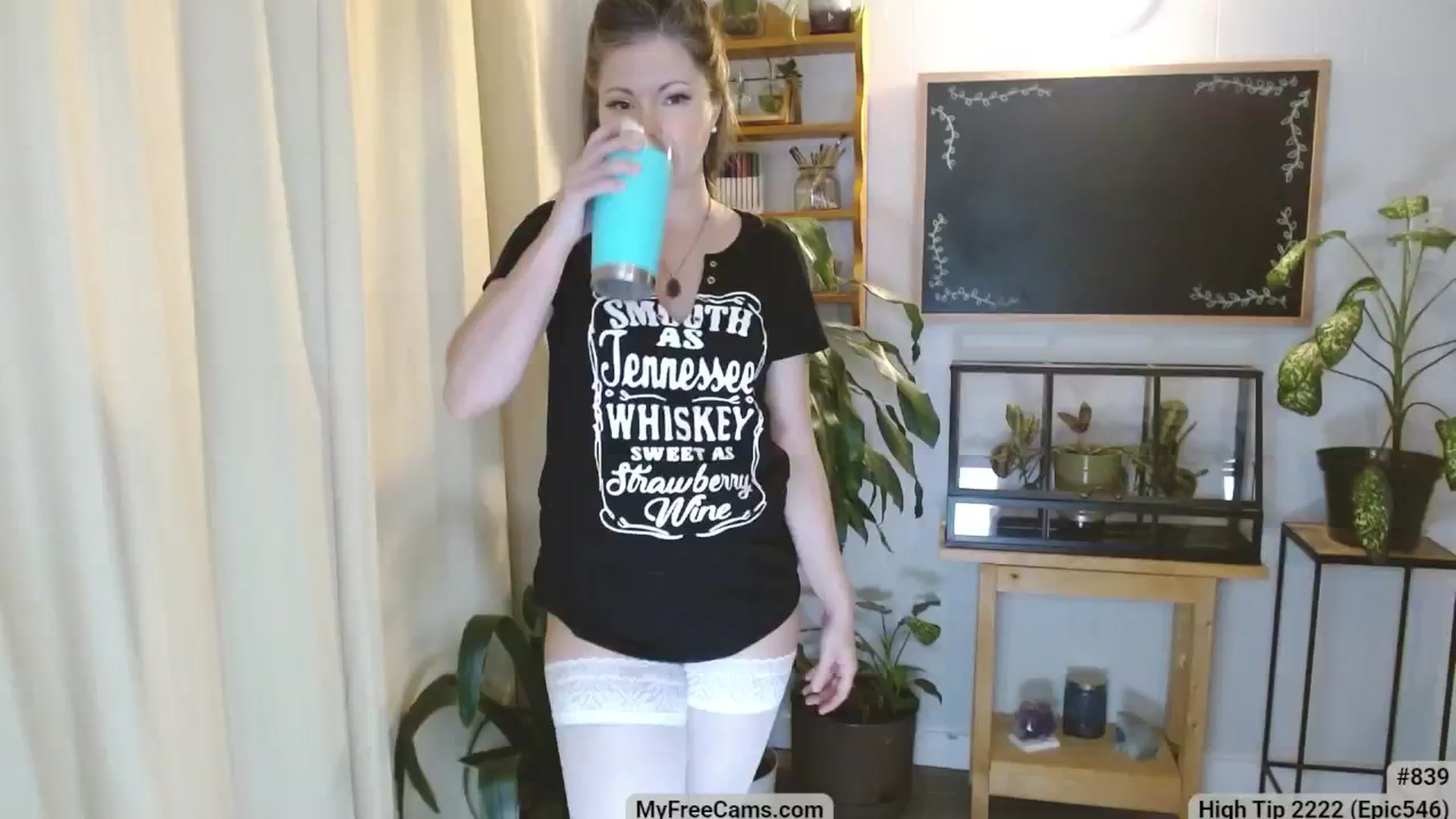 Gallery image thumbnail from KellyHeart's myfreecams stream on, 03/08/2025, 03:57 image 11 of 20