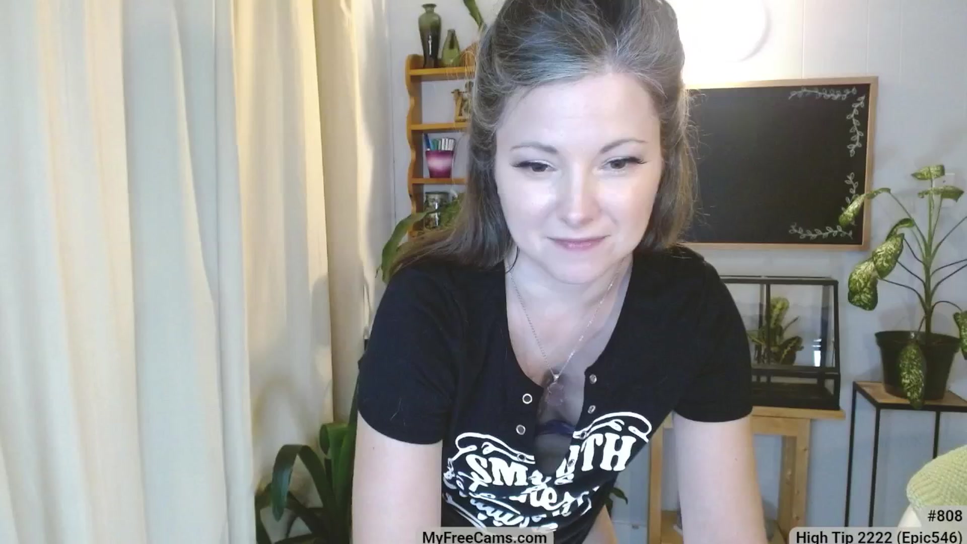 Gallery image thumbnail from KellyHeart's myfreecams stream on, 03/08/2025, 03:57 image 16 of 20