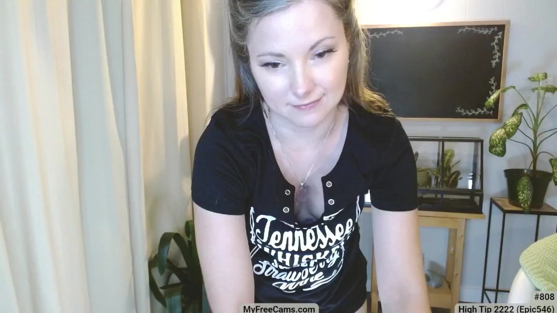 Gallery image thumbnail from KellyHeart's myfreecams stream on, 03/08/2025, 03:57 image 15 of 20