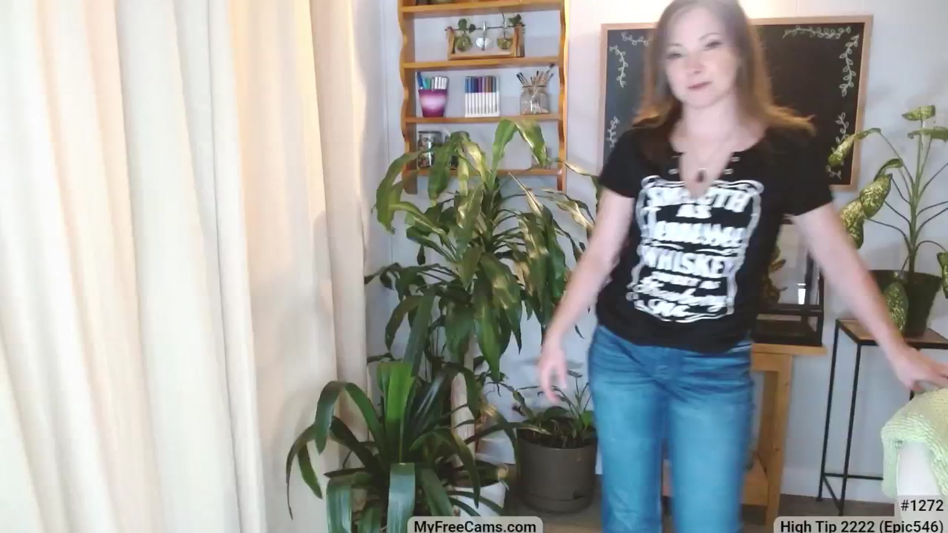 Gallery image thumbnail from KellyHeart's myfreecams stream on, 03/08/2025, 03:57 image 4 of 20