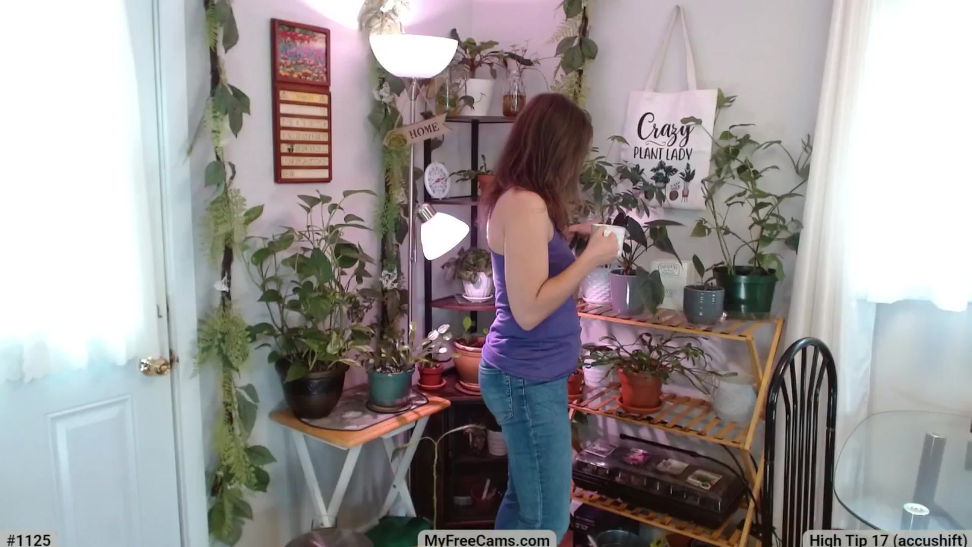 Gallery image thumbnail from KellyHeart's myfreecams stream on, 03/22/2025, 16:27 image 6 of 20