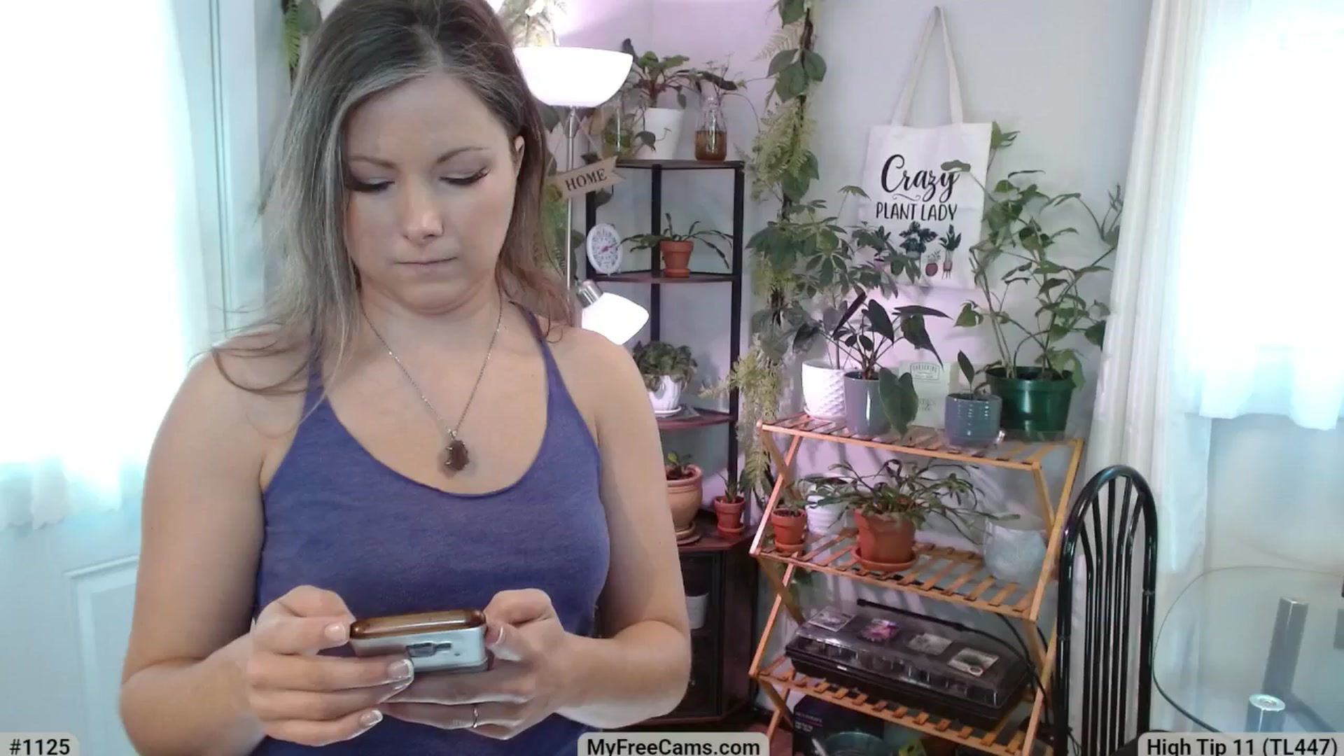 Gallery image thumbnail from KellyHeart's myfreecams stream on, 03/22/2025, 16:27 image 4 of 20