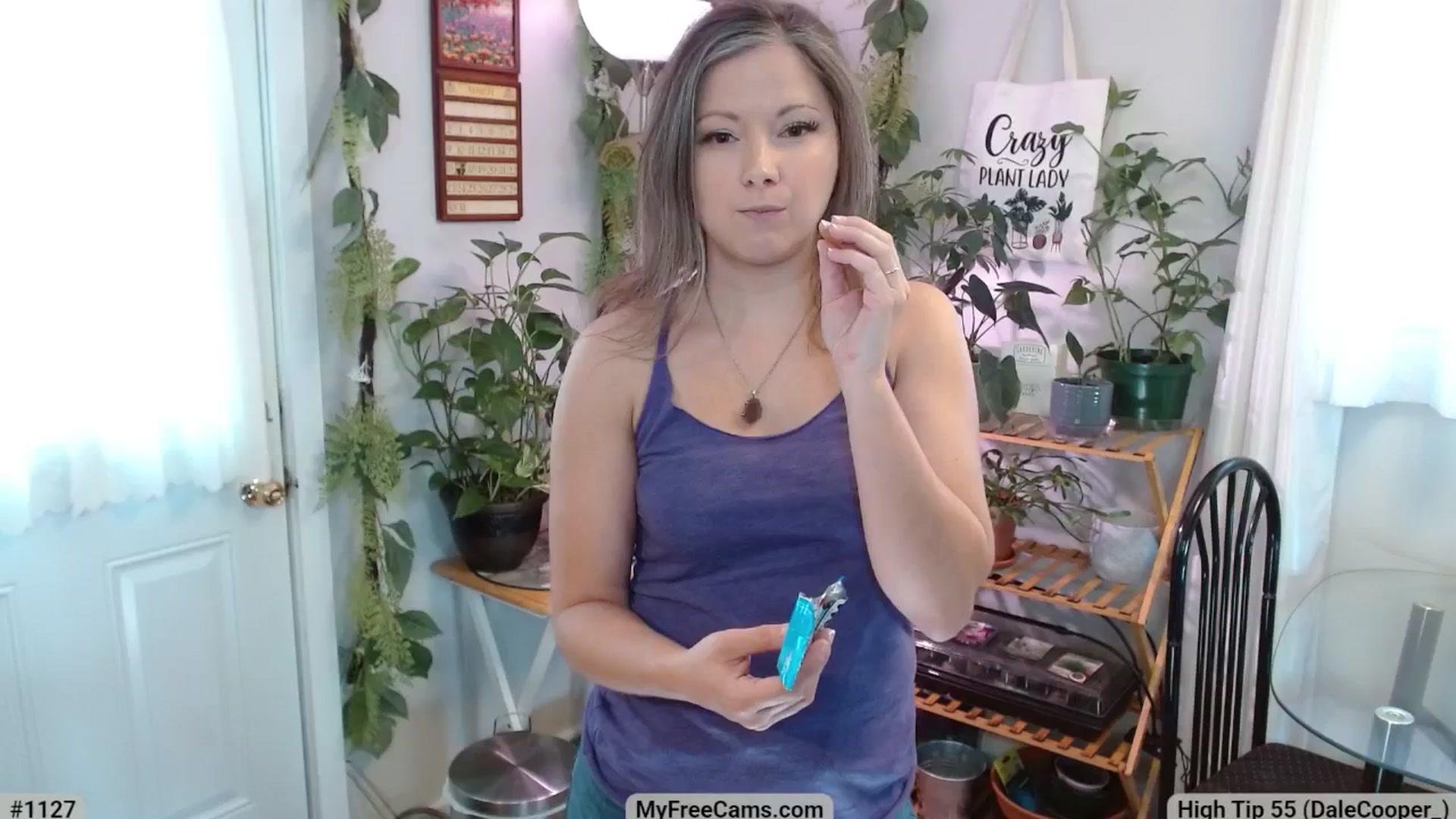 Gallery image thumbnail from KellyHeart's myfreecams stream on, 03/22/2025, 17:24 image 15 of 20