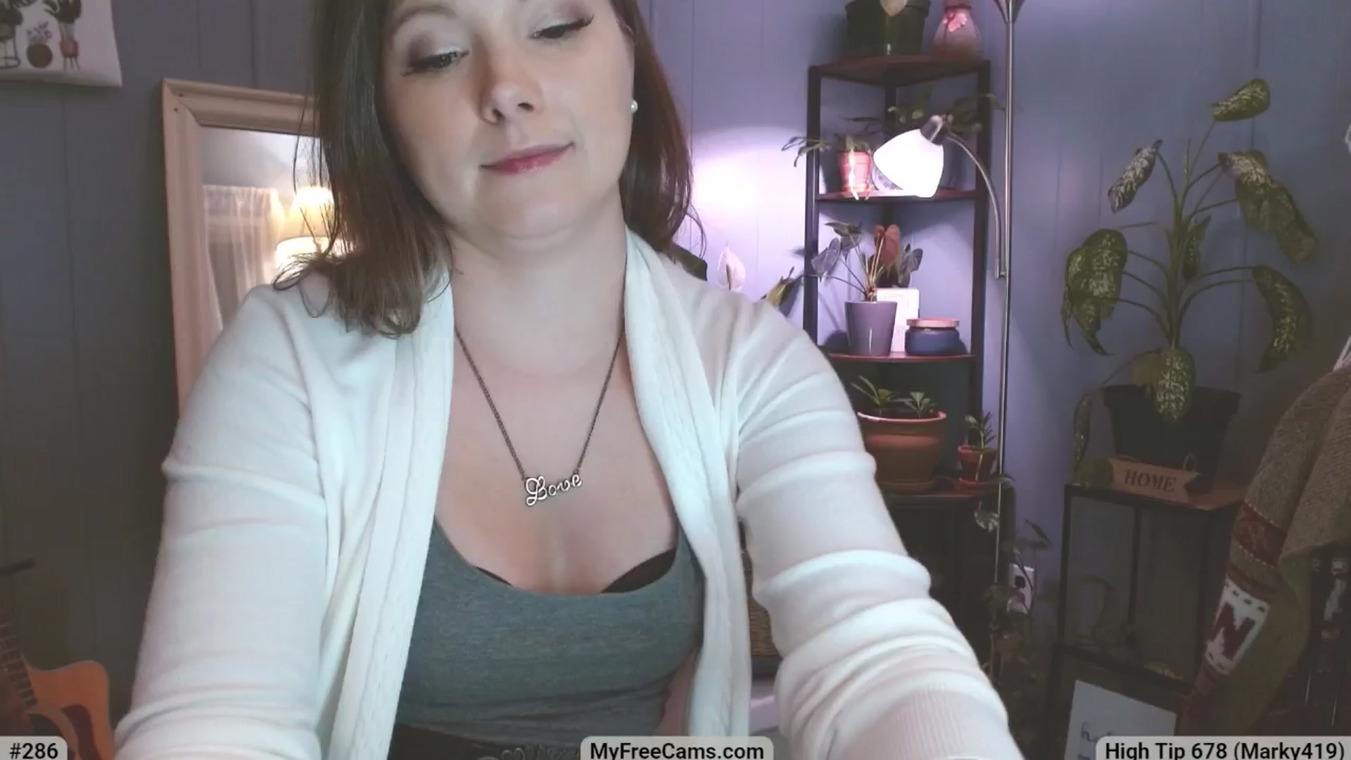 Gallery image thumbnail from KellyHeart's myfreecams stream on, 04/12/2025, 06:13 image 2 of 20