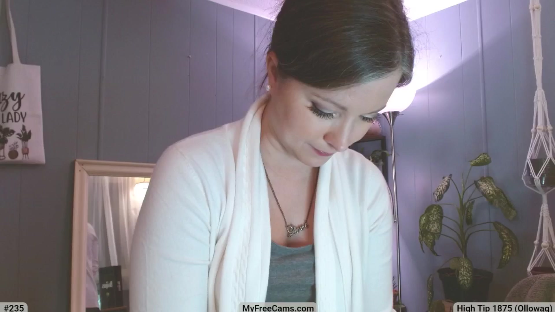 Gallery image thumbnail from KellyHeart's myfreecams stream on, 04/12/2025, 06:13 image 11 of 20