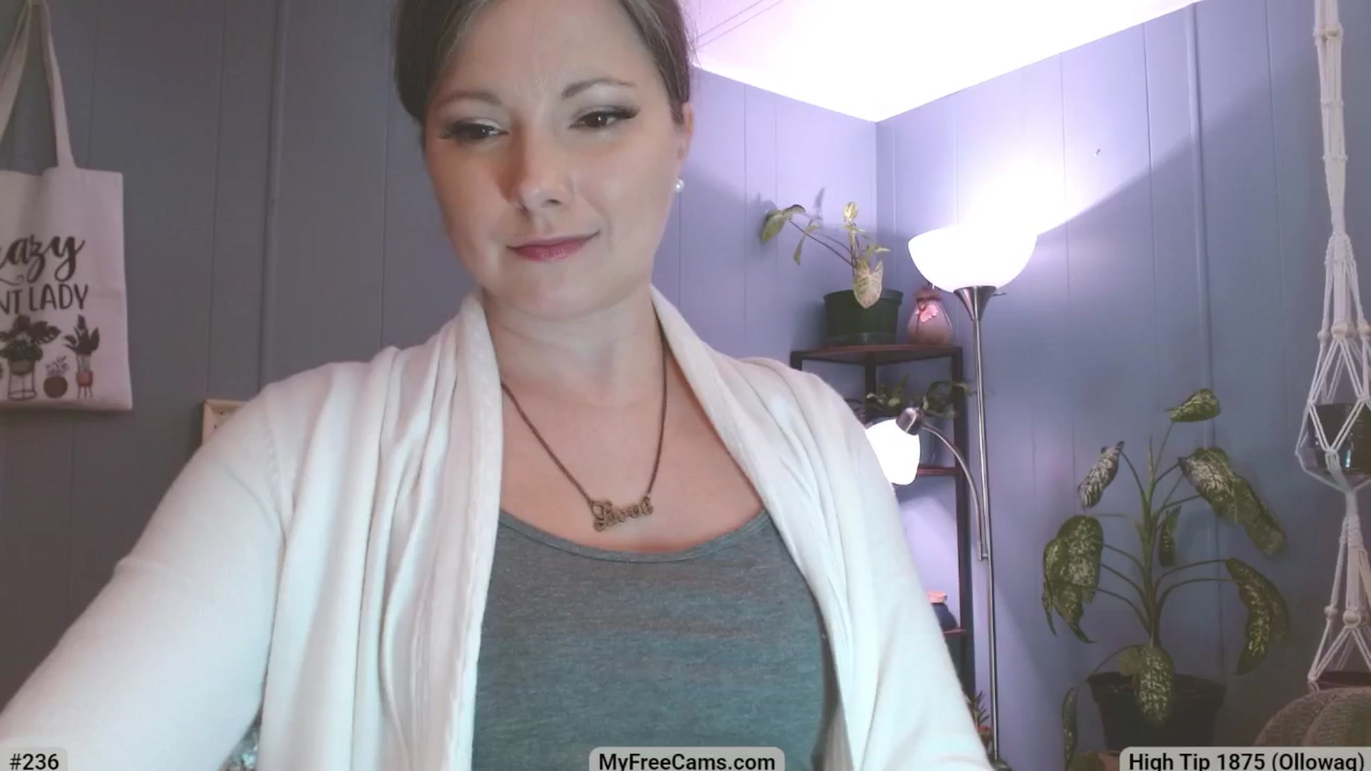 Gallery image thumbnail from KellyHeart's myfreecams stream on, 04/12/2025, 06:13 image 10 of 20