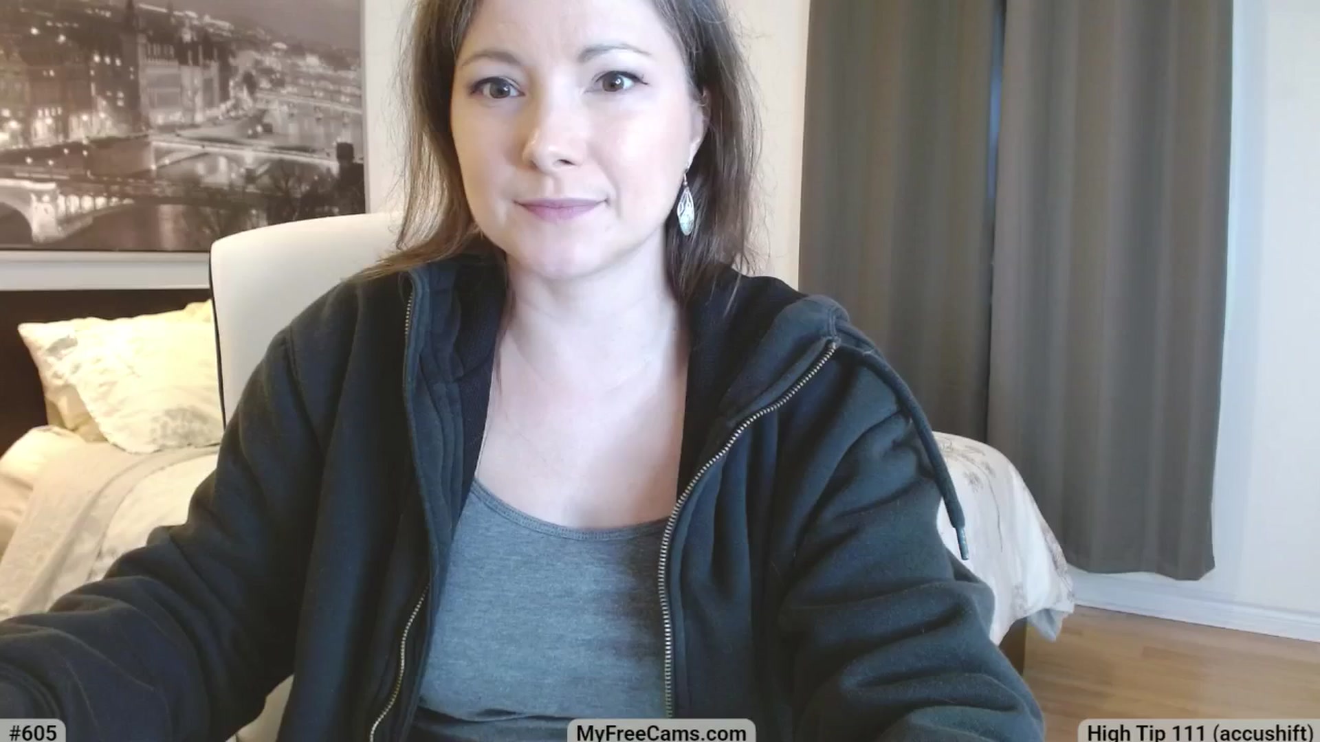 Gallery image thumbnail from KellyHeart's myfreecams stream on, 05/02/2025, 20:21 image 17 of 20