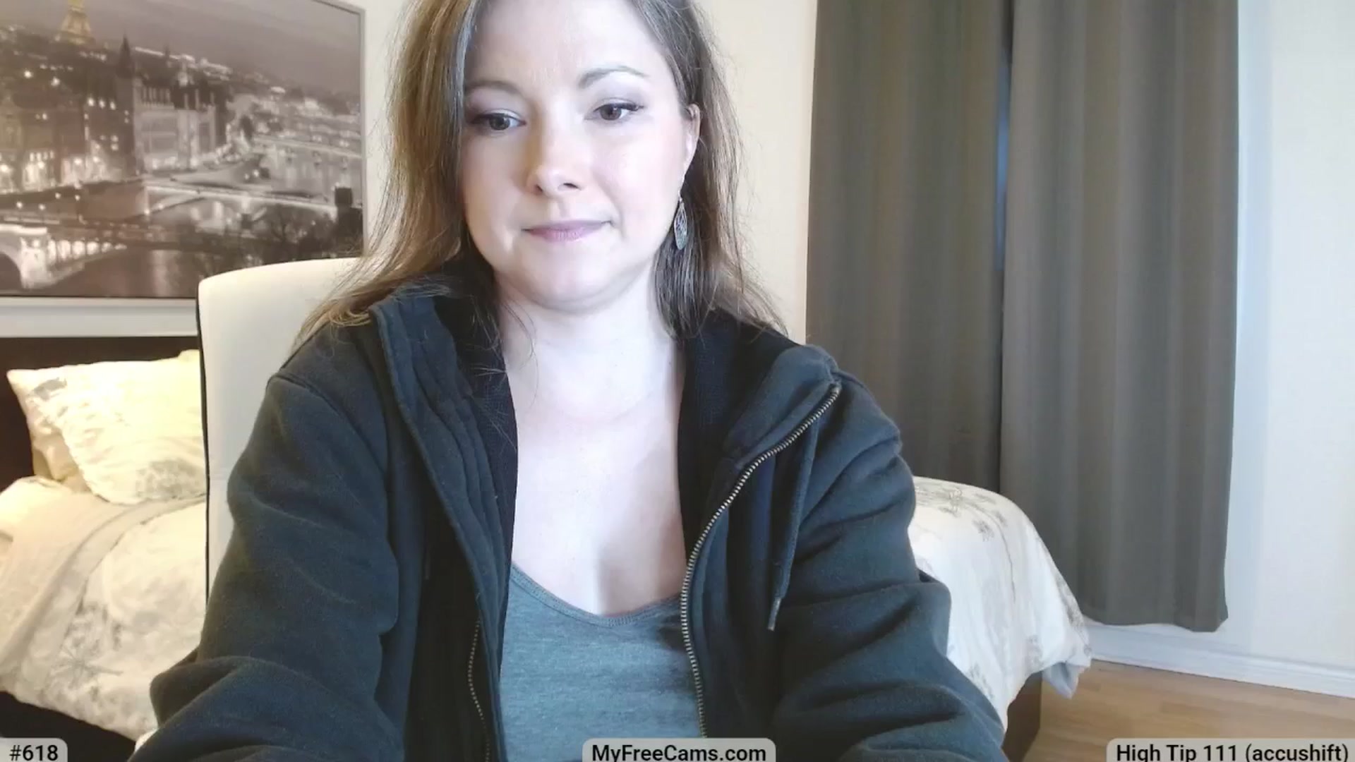 Gallery image thumbnail from KellyHeart's myfreecams stream on, 05/02/2025, 20:21 image 4 of 20
